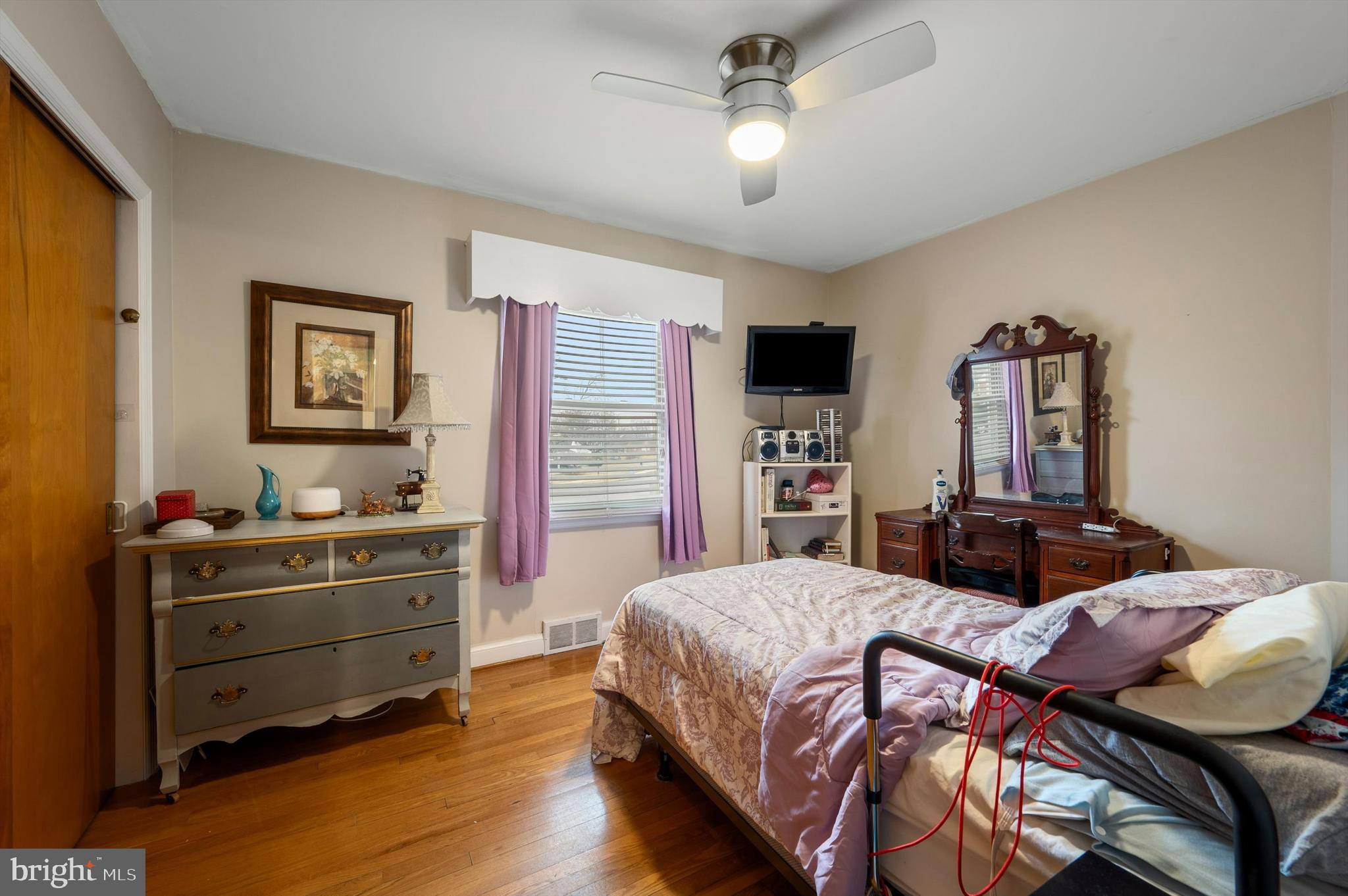 BERKELEY MANOR - Residential