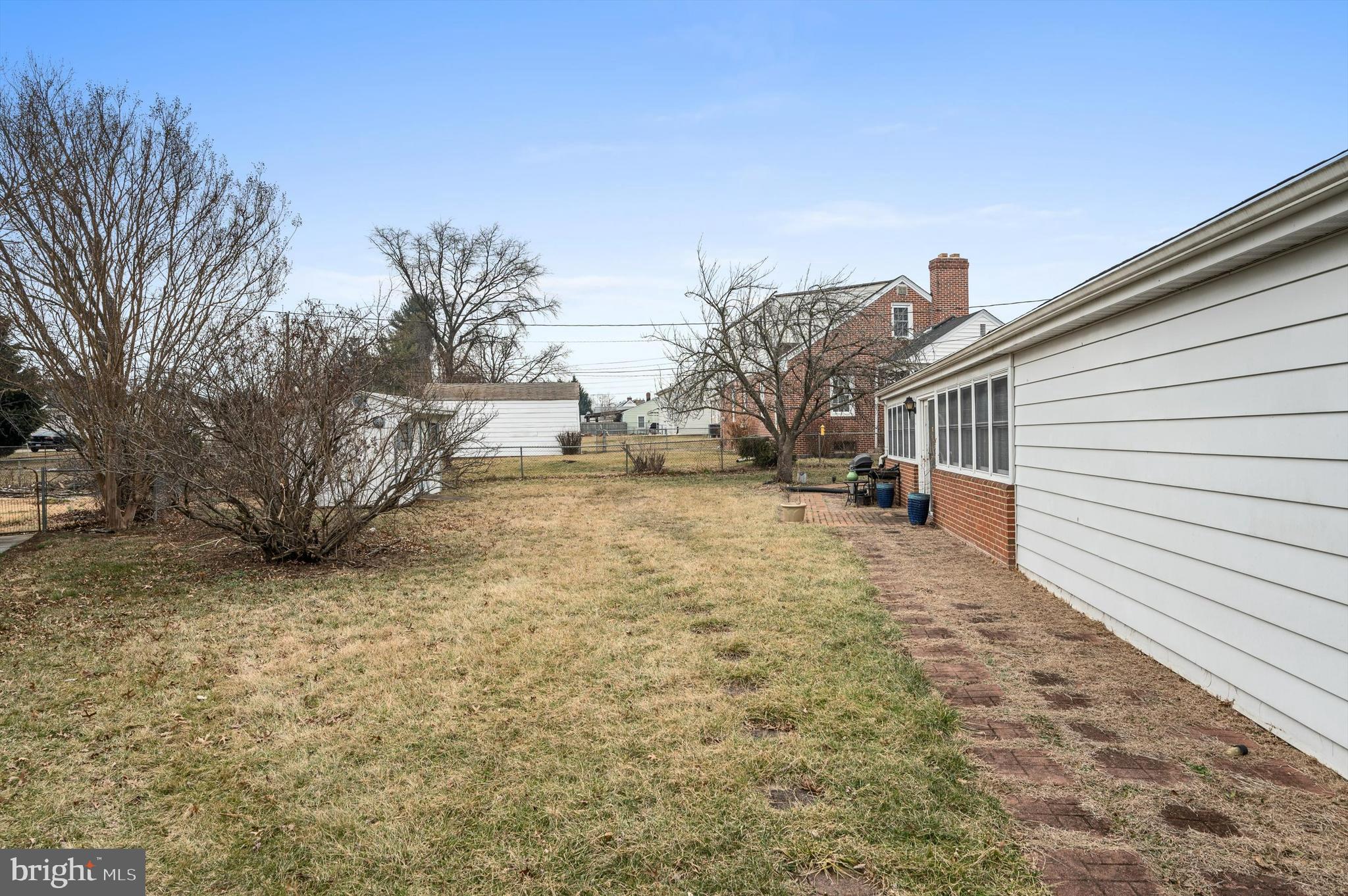 BERKELEY MANOR - Residential
