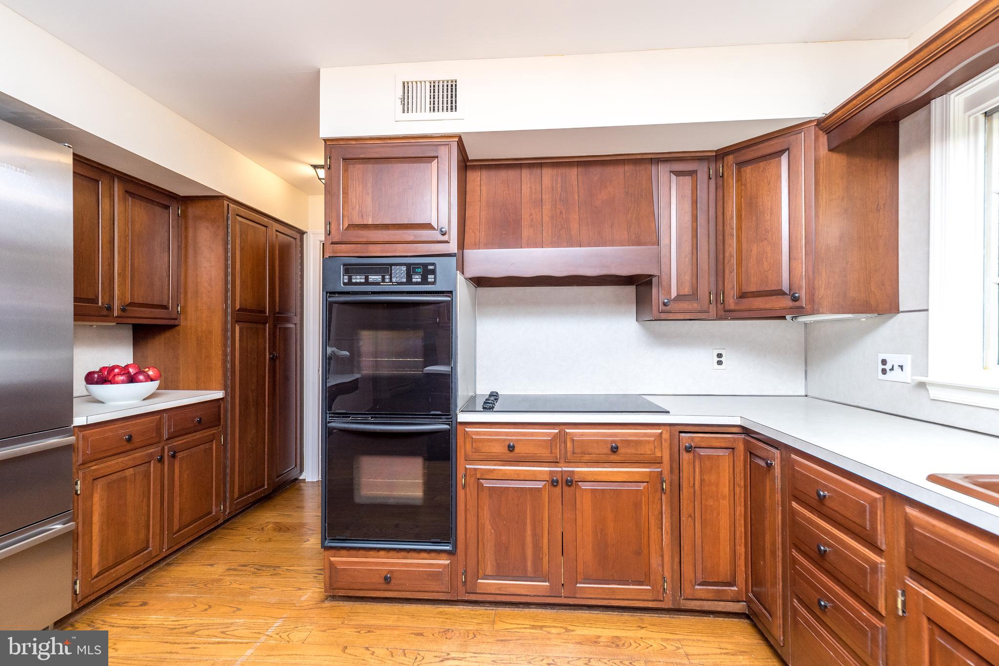 LAUREL RIDGE - Residential