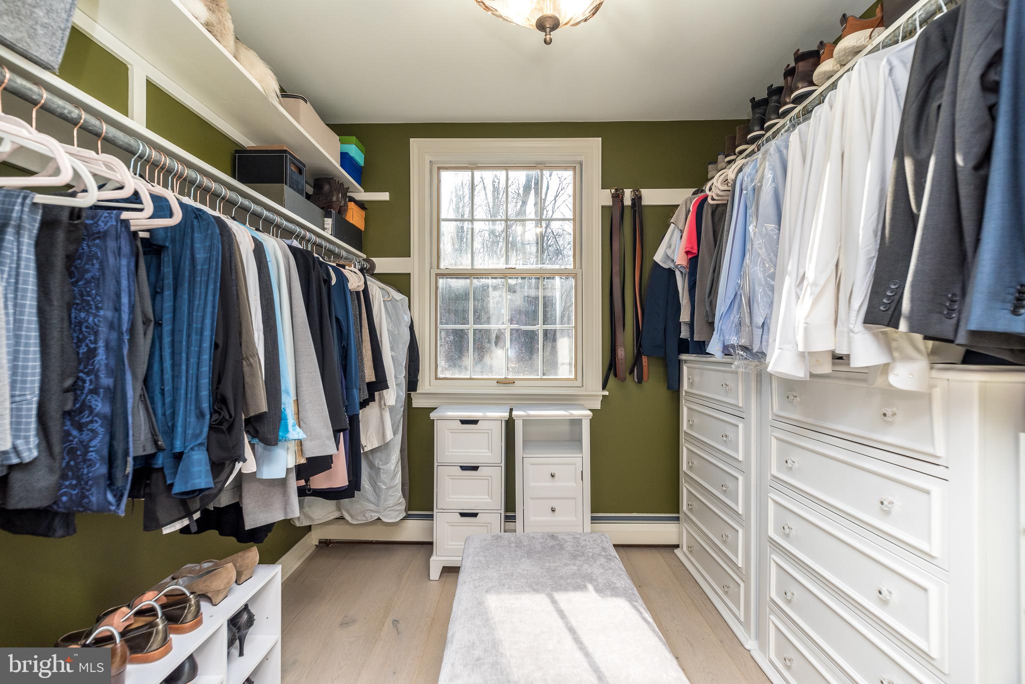 LAUREL RIDGE - Residential