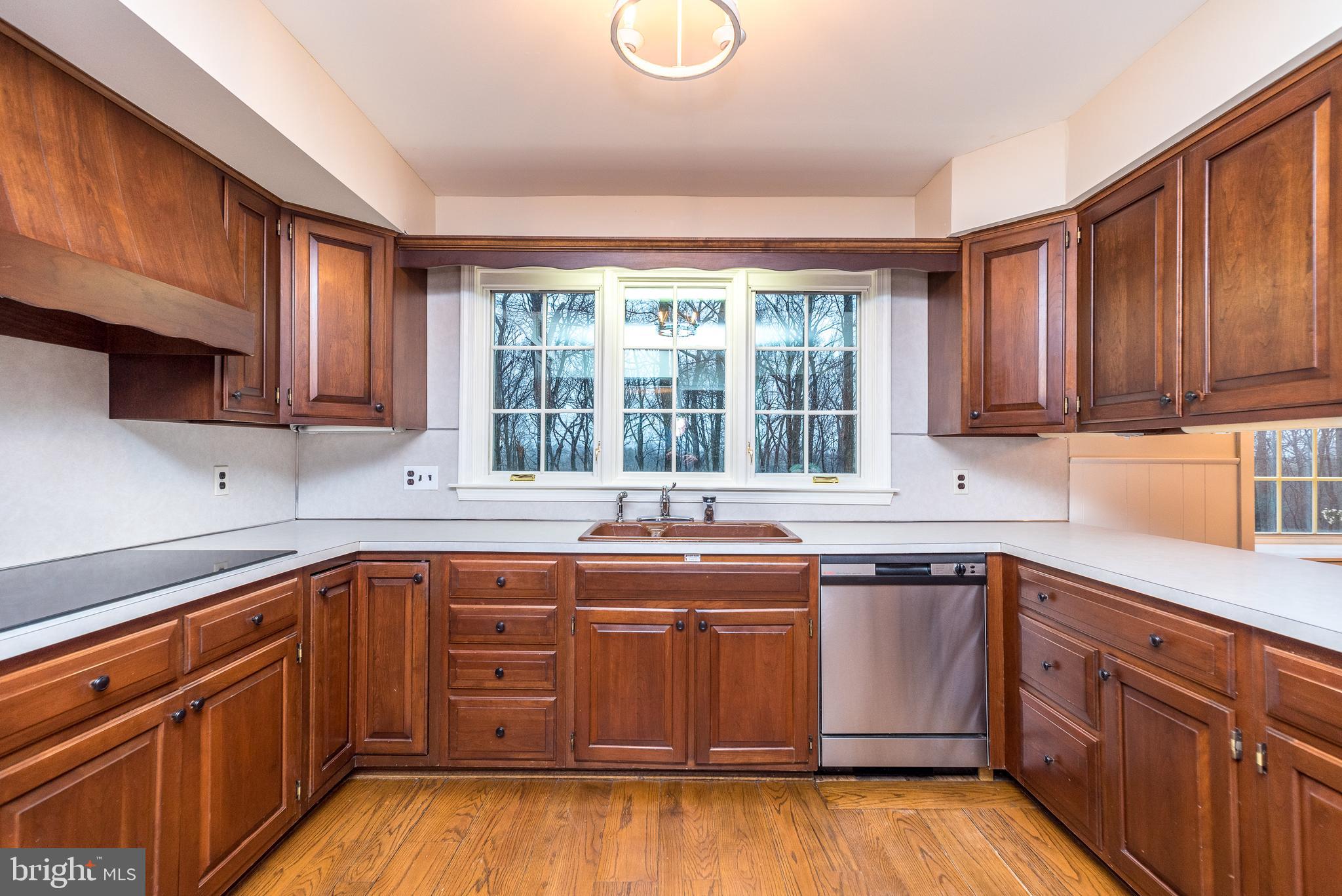 LAUREL RIDGE - Residential