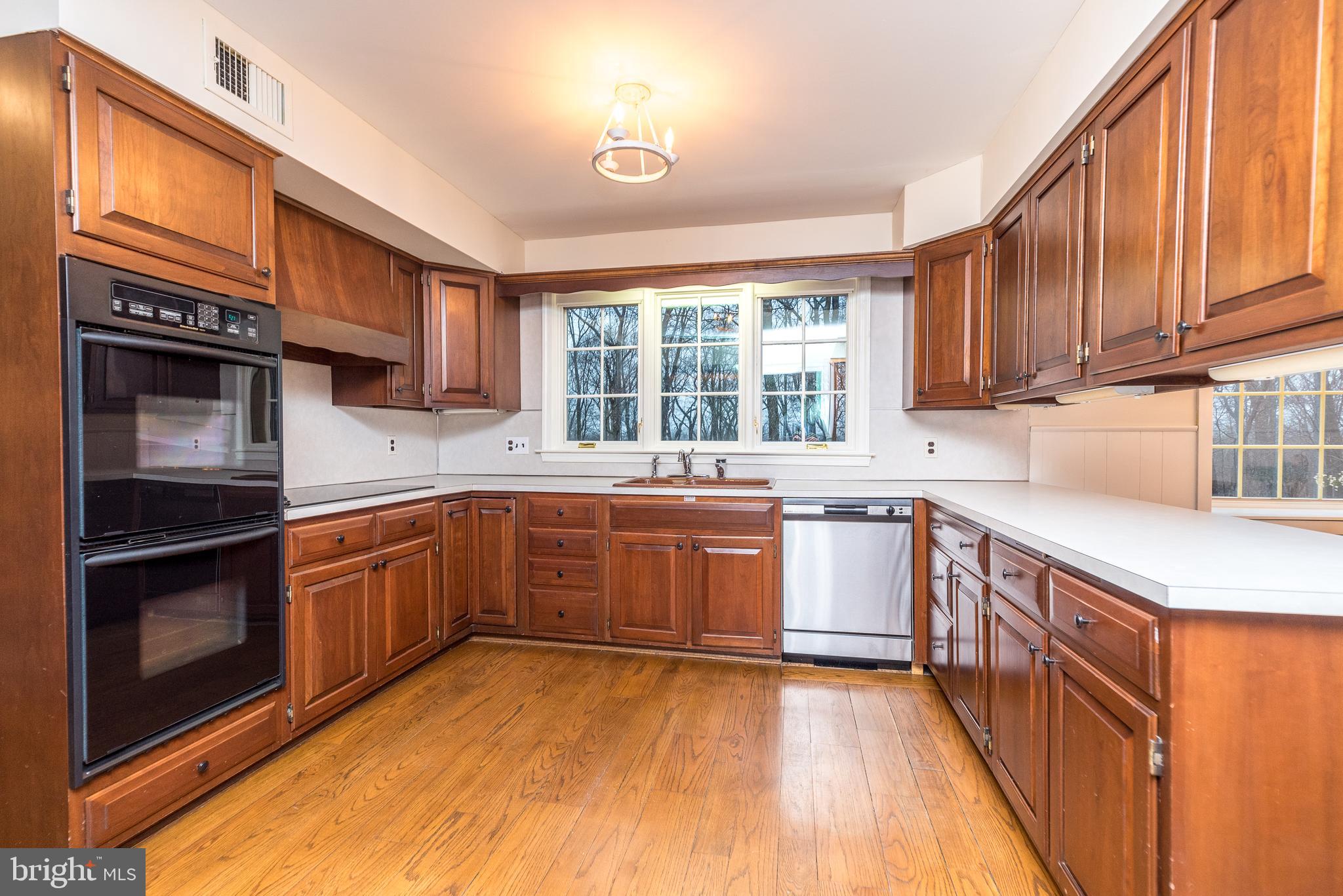 LAUREL RIDGE - Residential