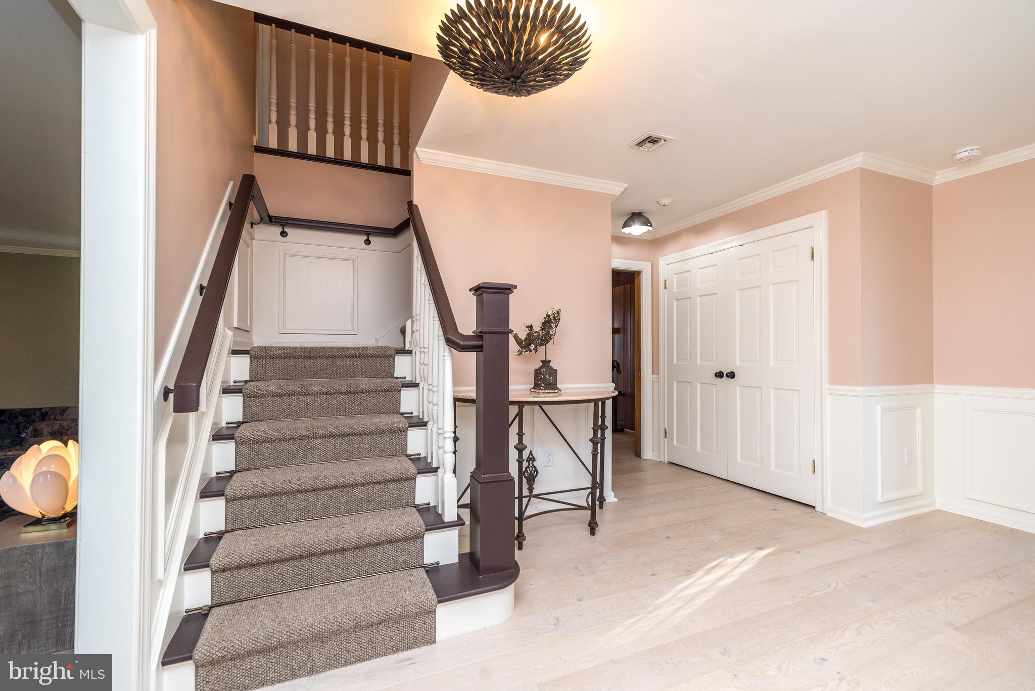 LAUREL RIDGE - Residential