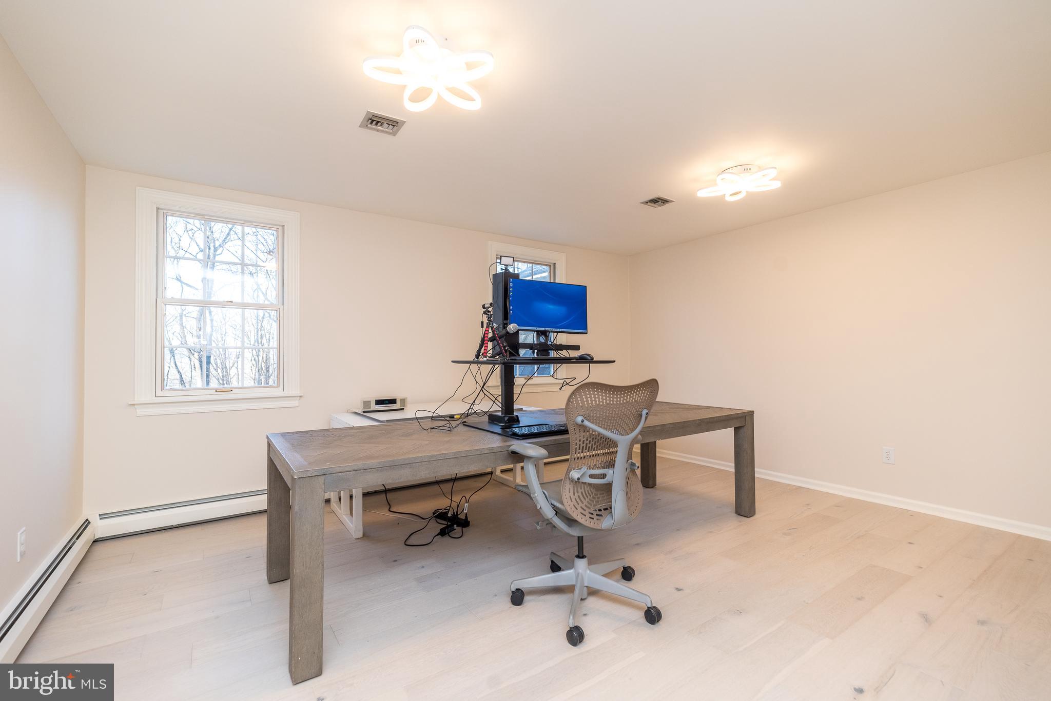 LAUREL RIDGE - Residential