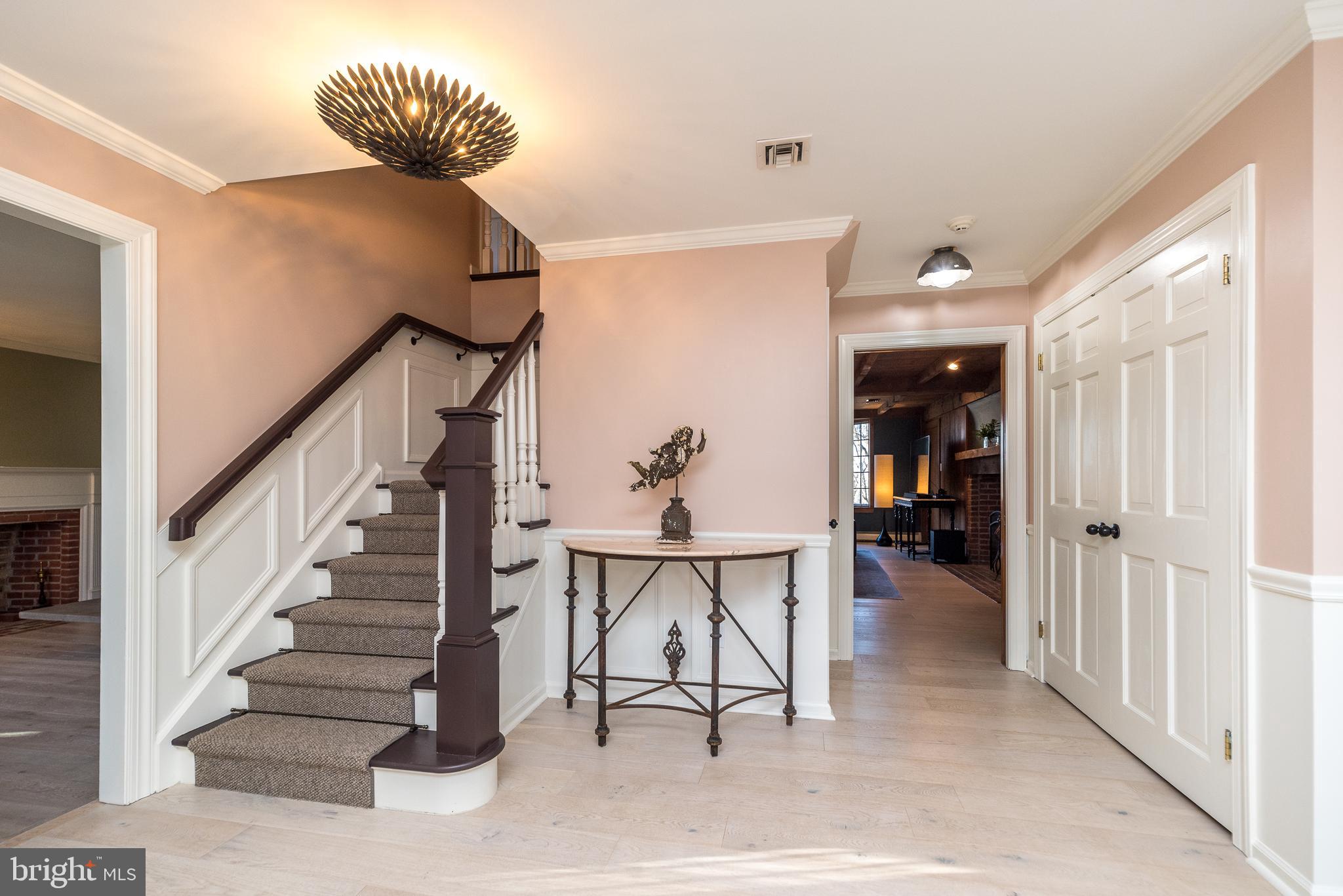 LAUREL RIDGE - Residential