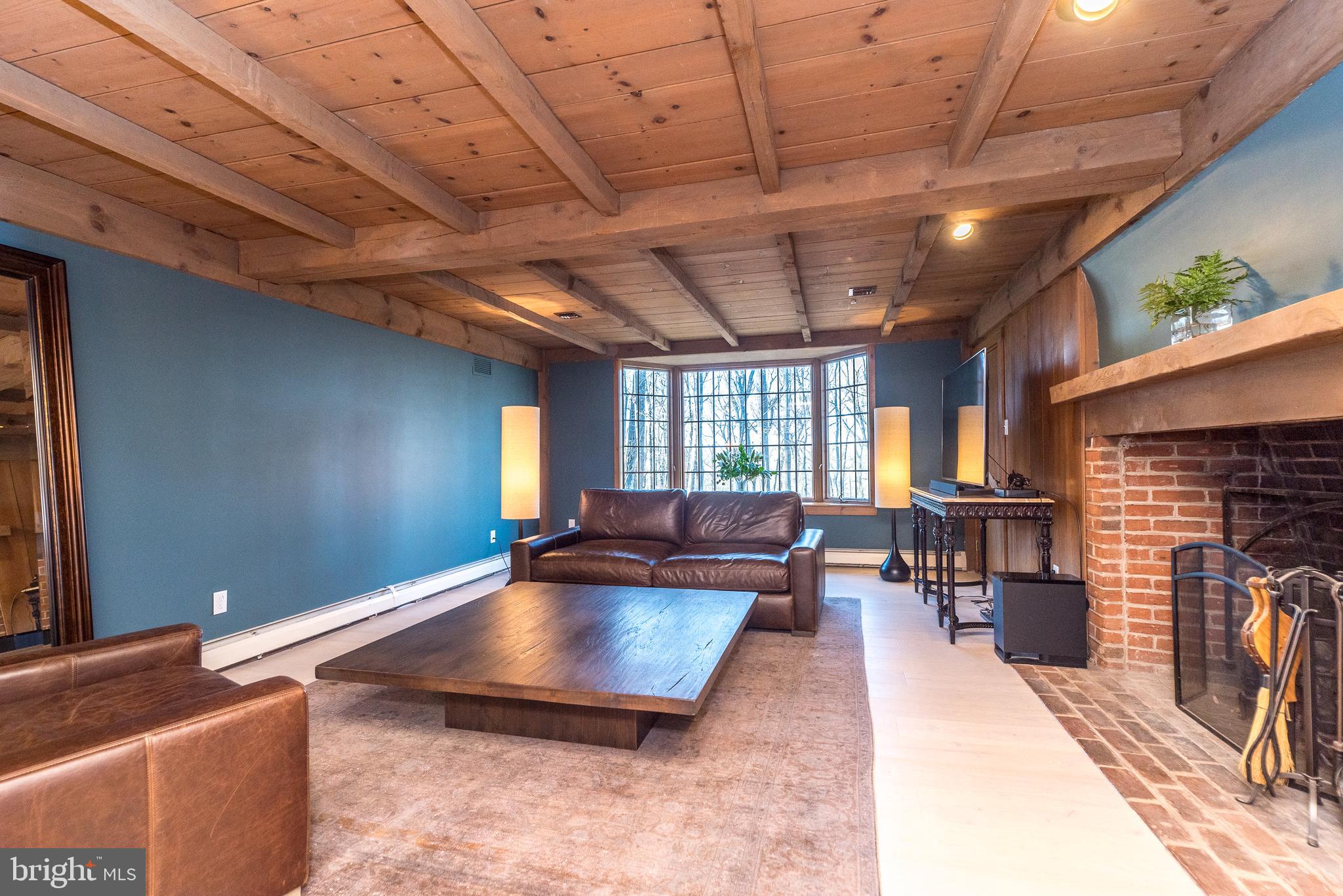 LAUREL RIDGE - Residential