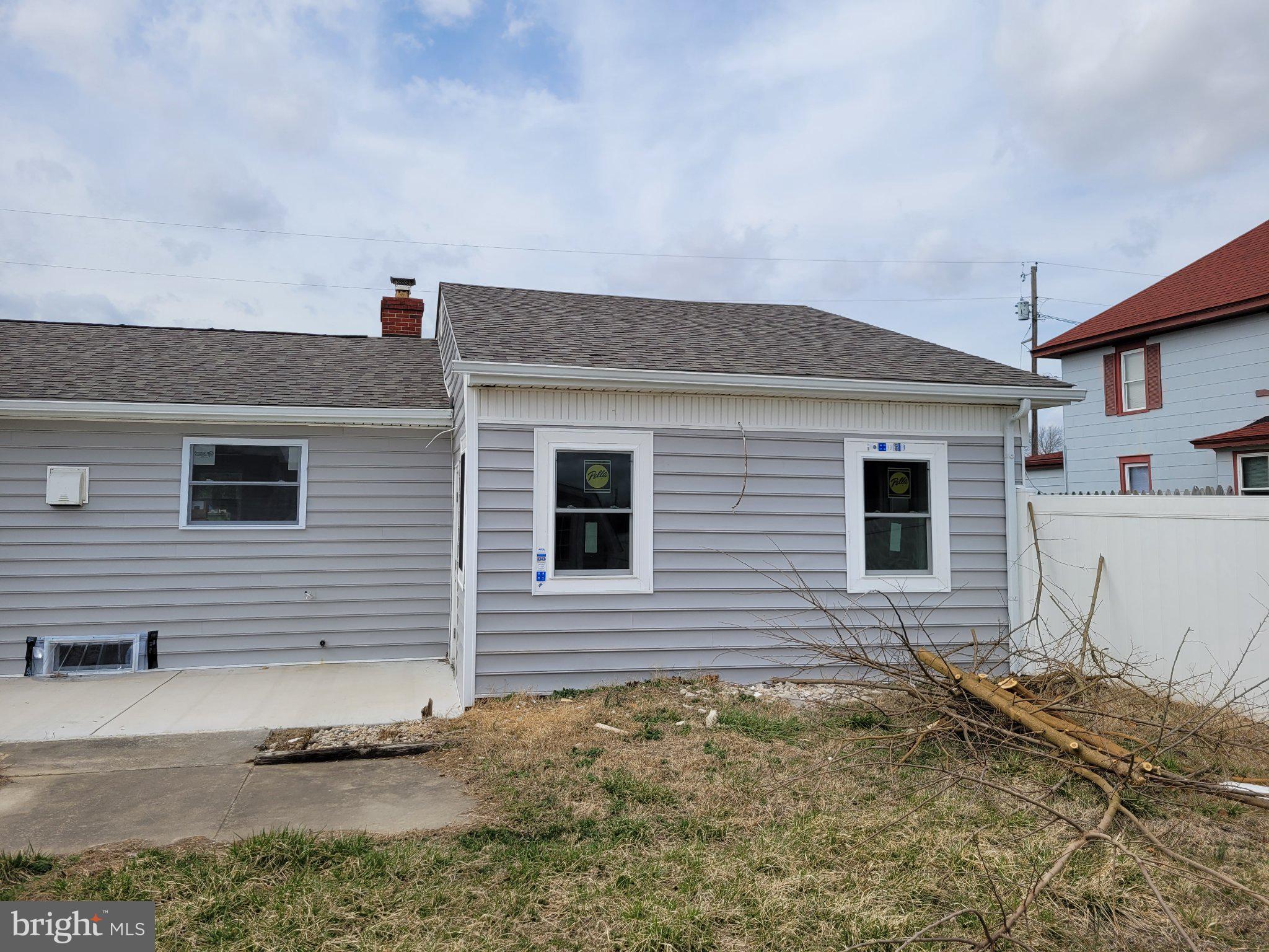 10411 S DUPONT HIGHWAY