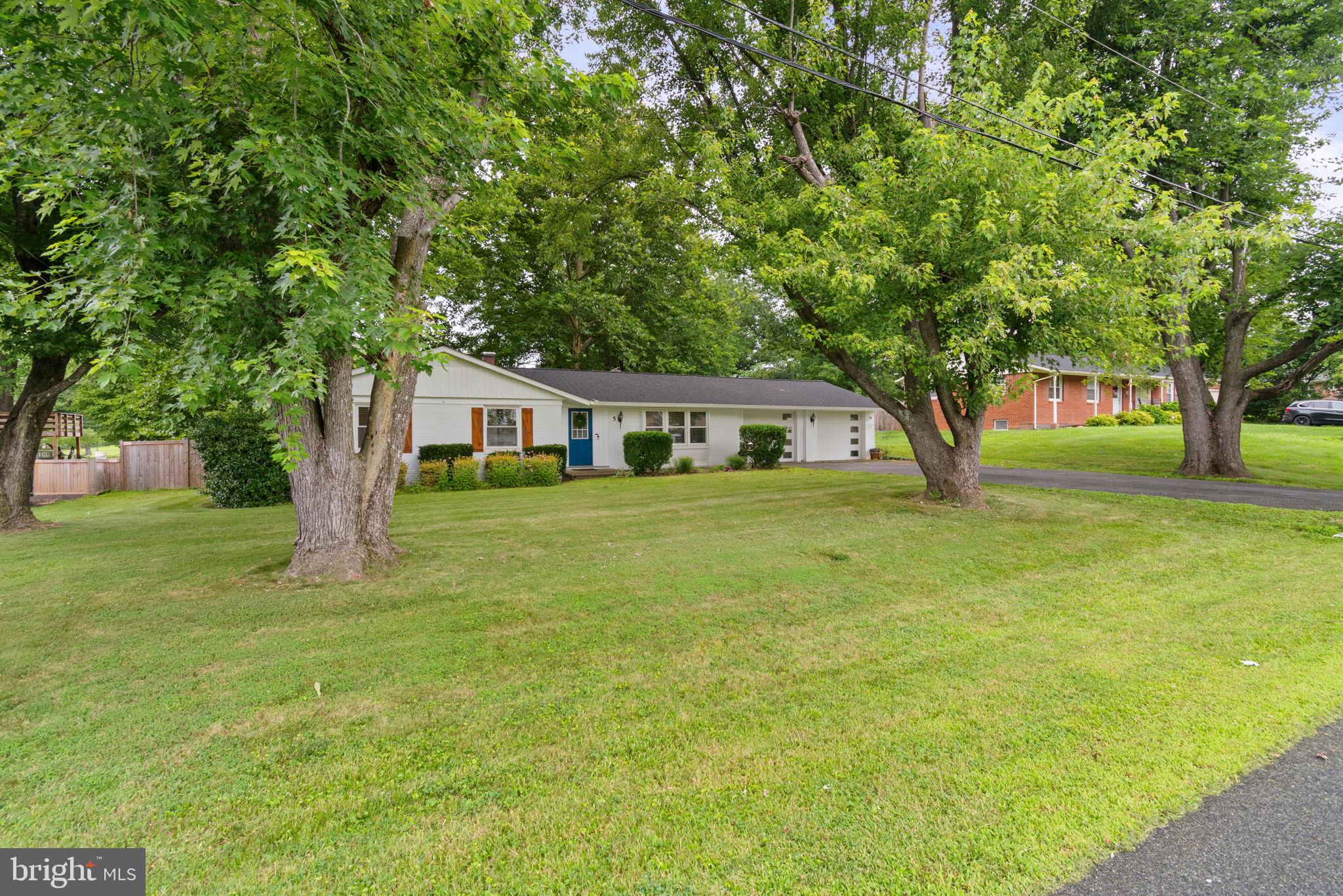5 PIPER RUN AVENUE