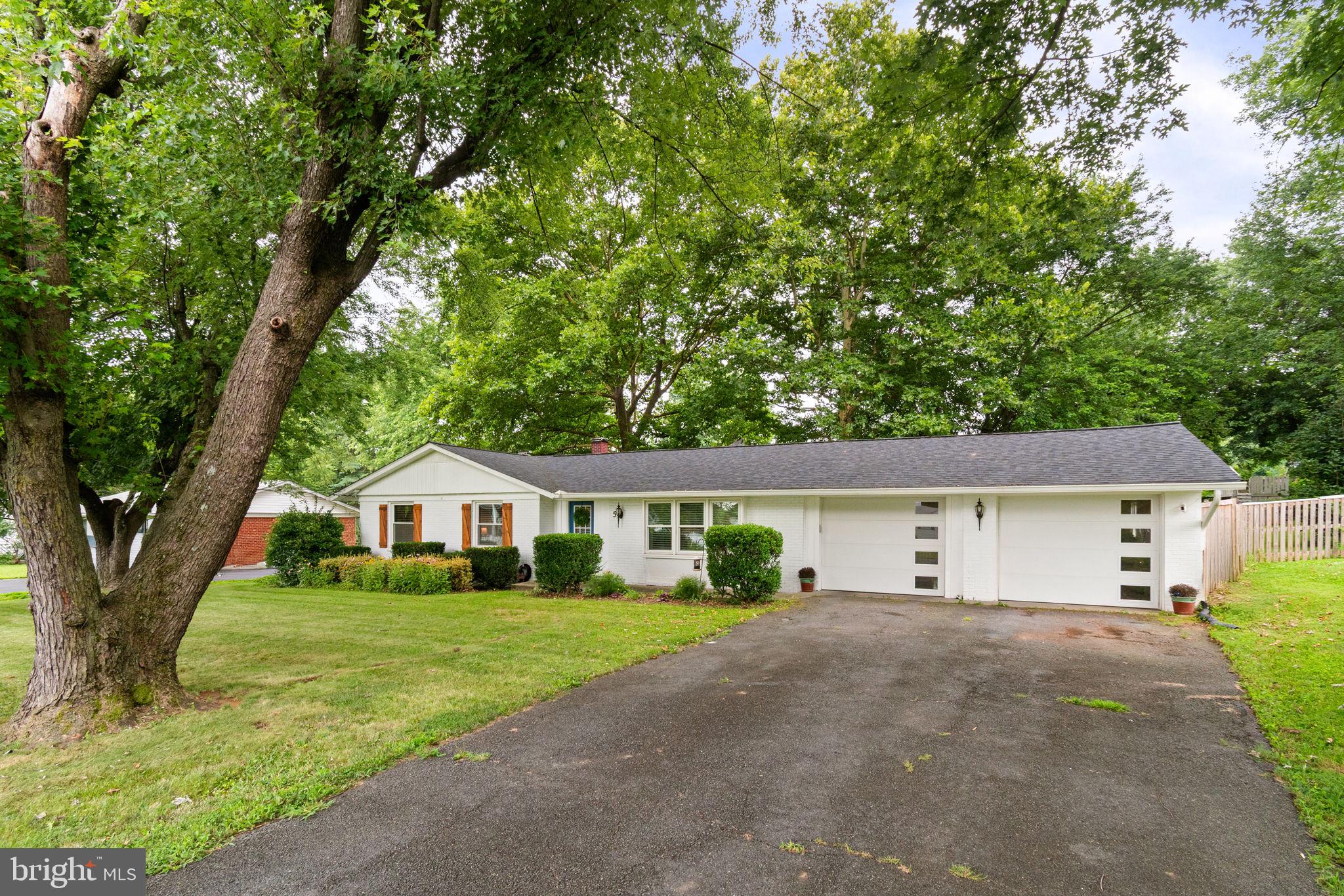 5 PIPER RUN AVENUE