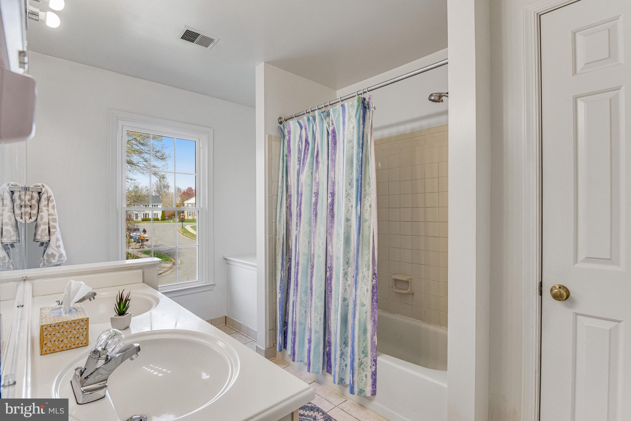 MEADOWS OF NARNIA - Residential