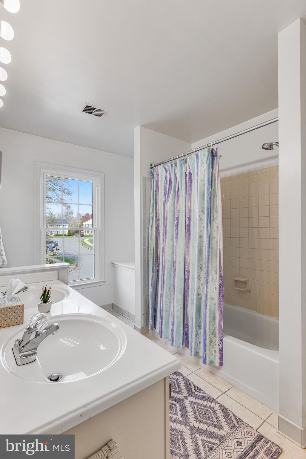 MEADOWS OF NARNIA - Residential