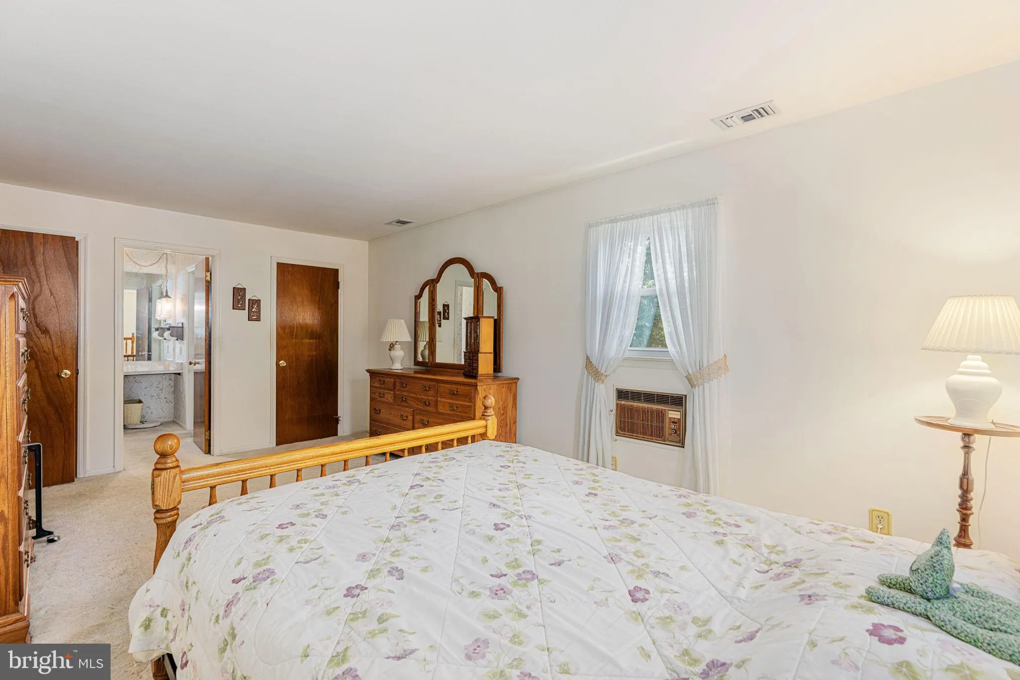 Slatington, Pennsylvania 18080, United States, 3 Bedrooms Bedrooms, ,2 BathroomsBathrooms,Residential,Active,215839