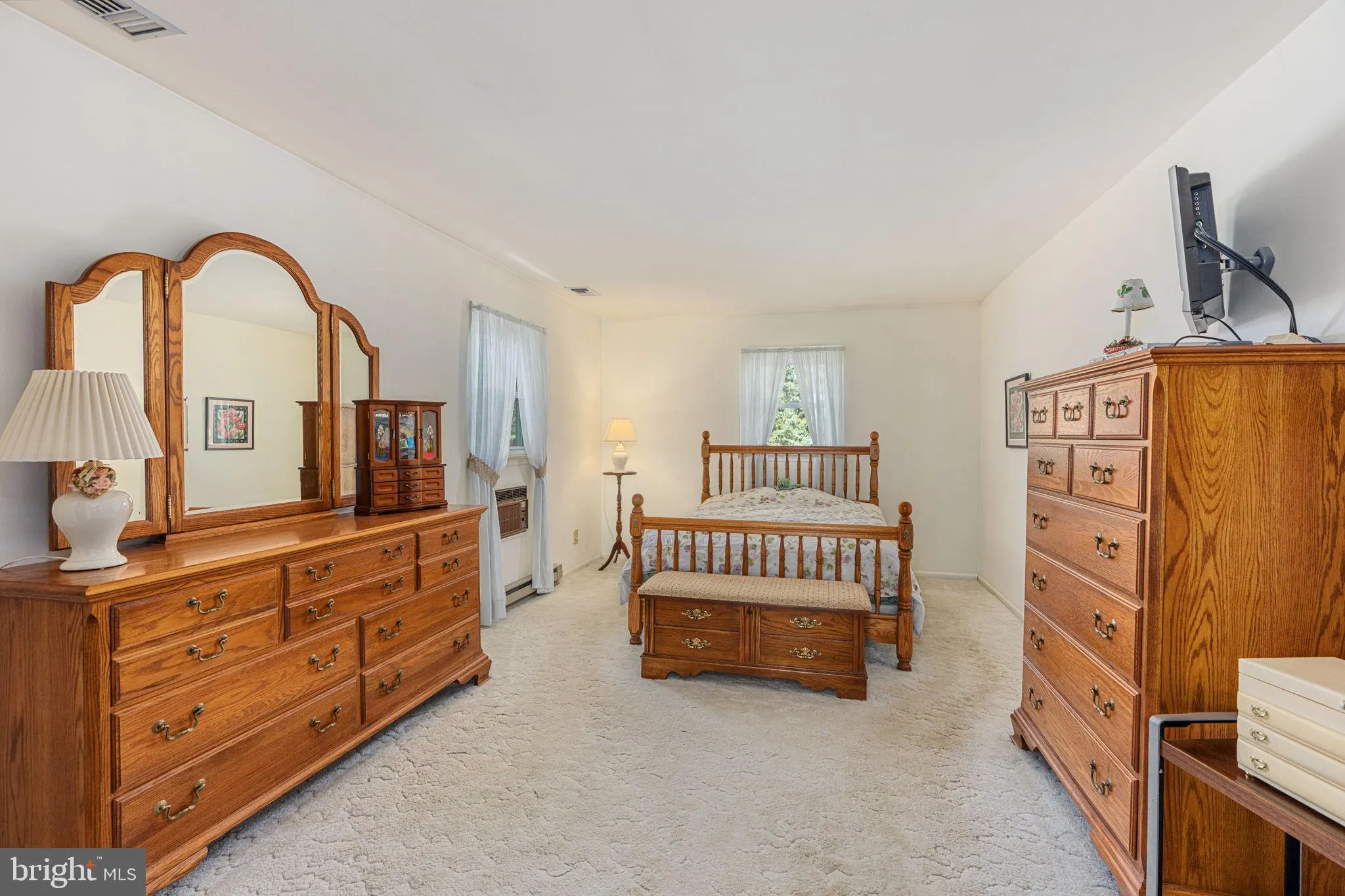 Slatington, Pennsylvania 18080, United States, 3 Bedrooms Bedrooms, ,2 BathroomsBathrooms,Residential,Active,215839