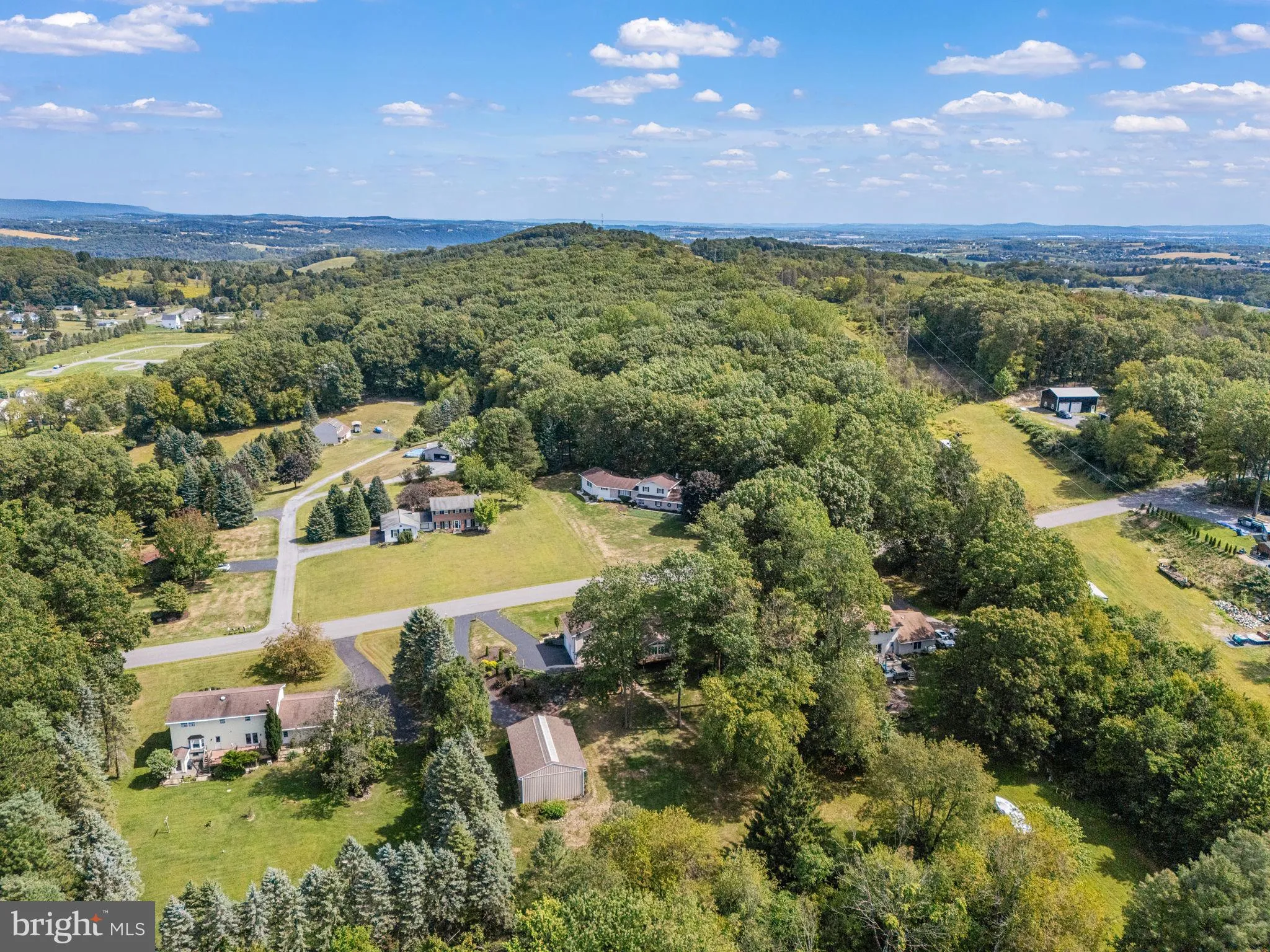 Slatington, Pennsylvania 18080, United States, 3 Bedrooms Bedrooms, ,2 BathroomsBathrooms,Residential,Active,215839