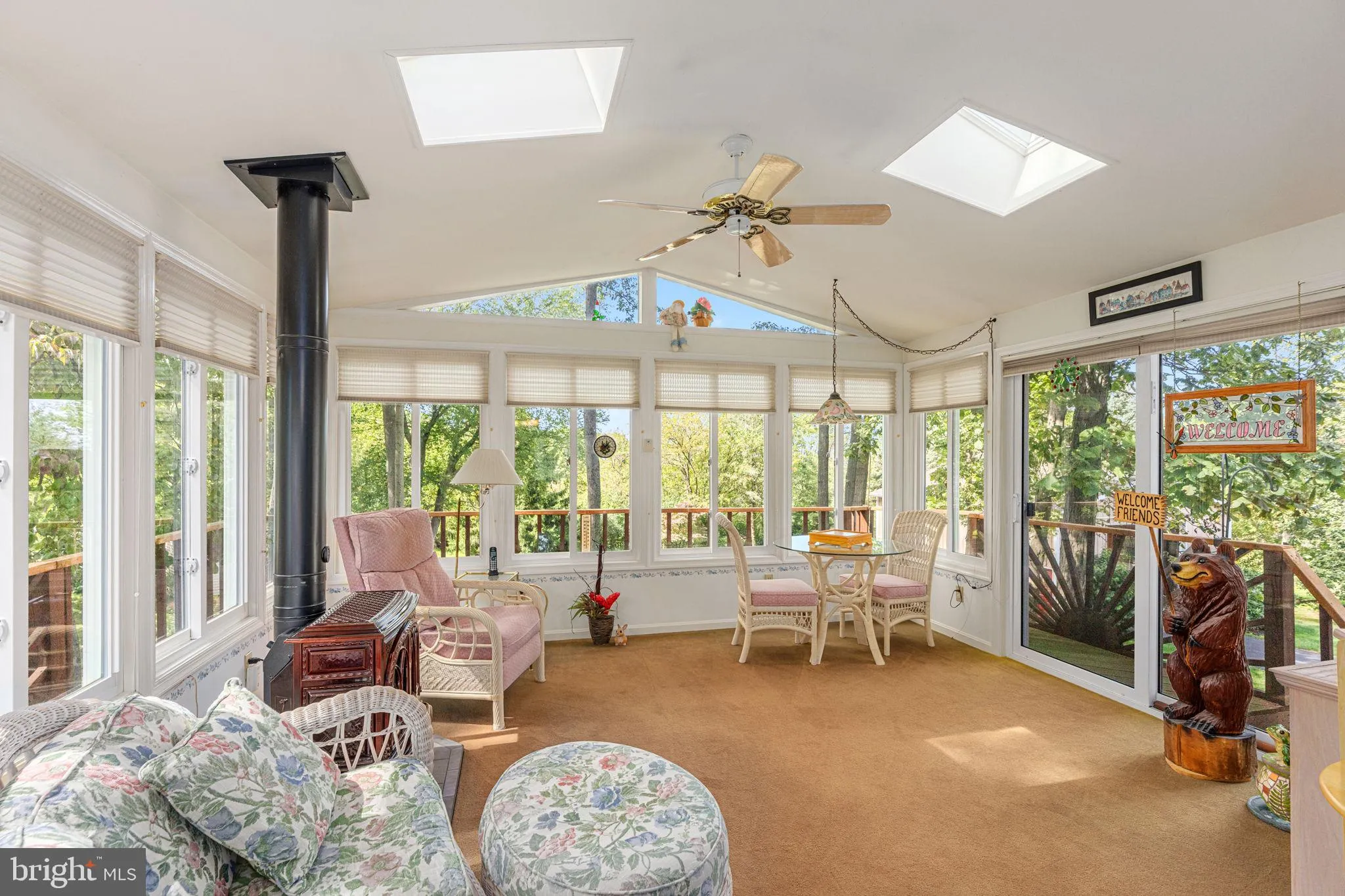 Slatington, Pennsylvania 18080, United States, 3 Bedrooms Bedrooms, ,2 BathroomsBathrooms,Residential,Active,215839