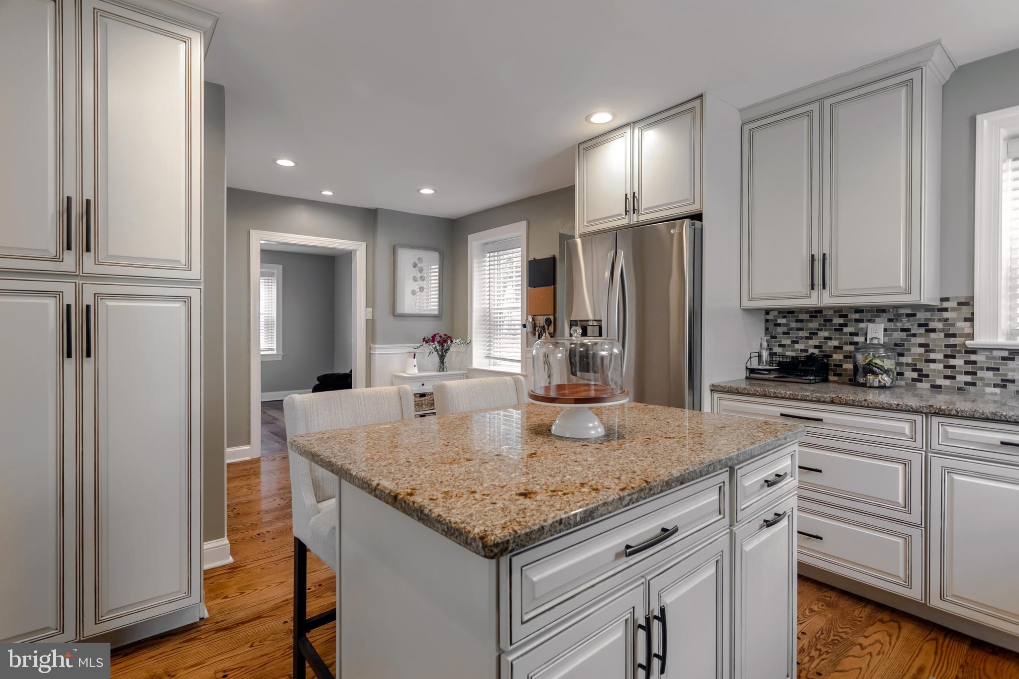 ARONIMINK ESTATES - Residential