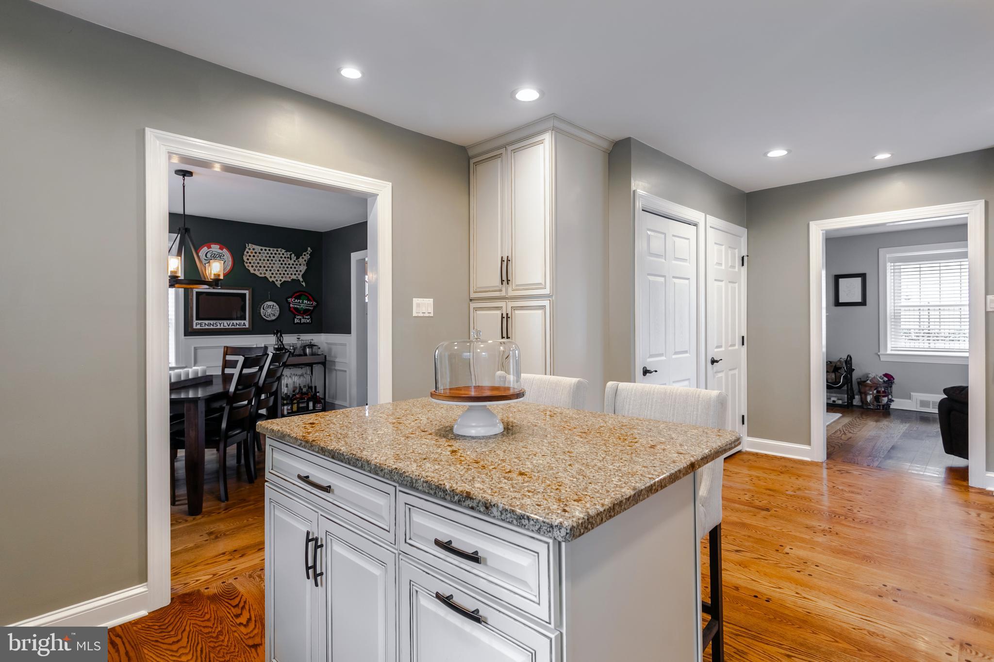 ARONIMINK ESTATES - Residential