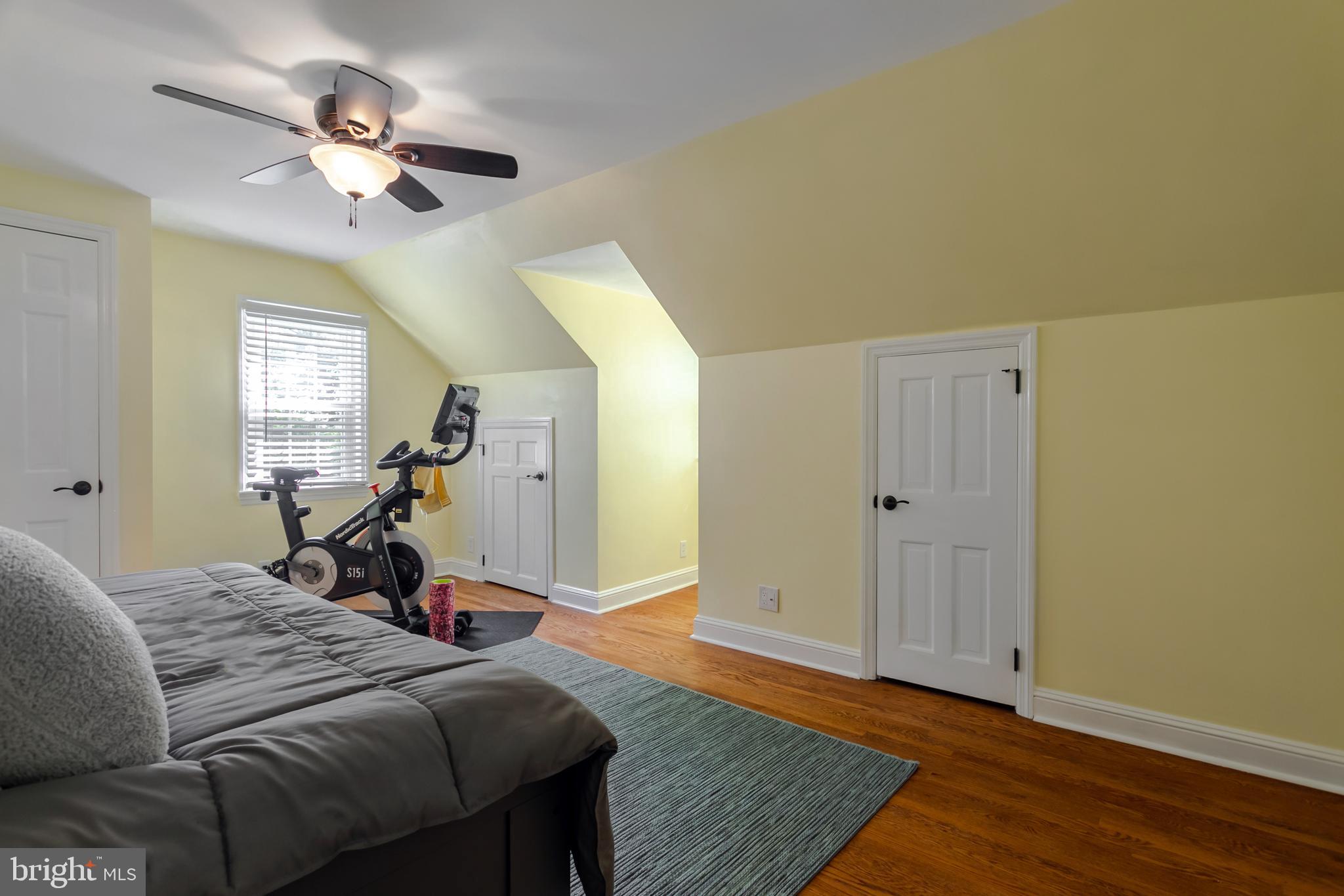 ARONIMINK ESTATES - Residential