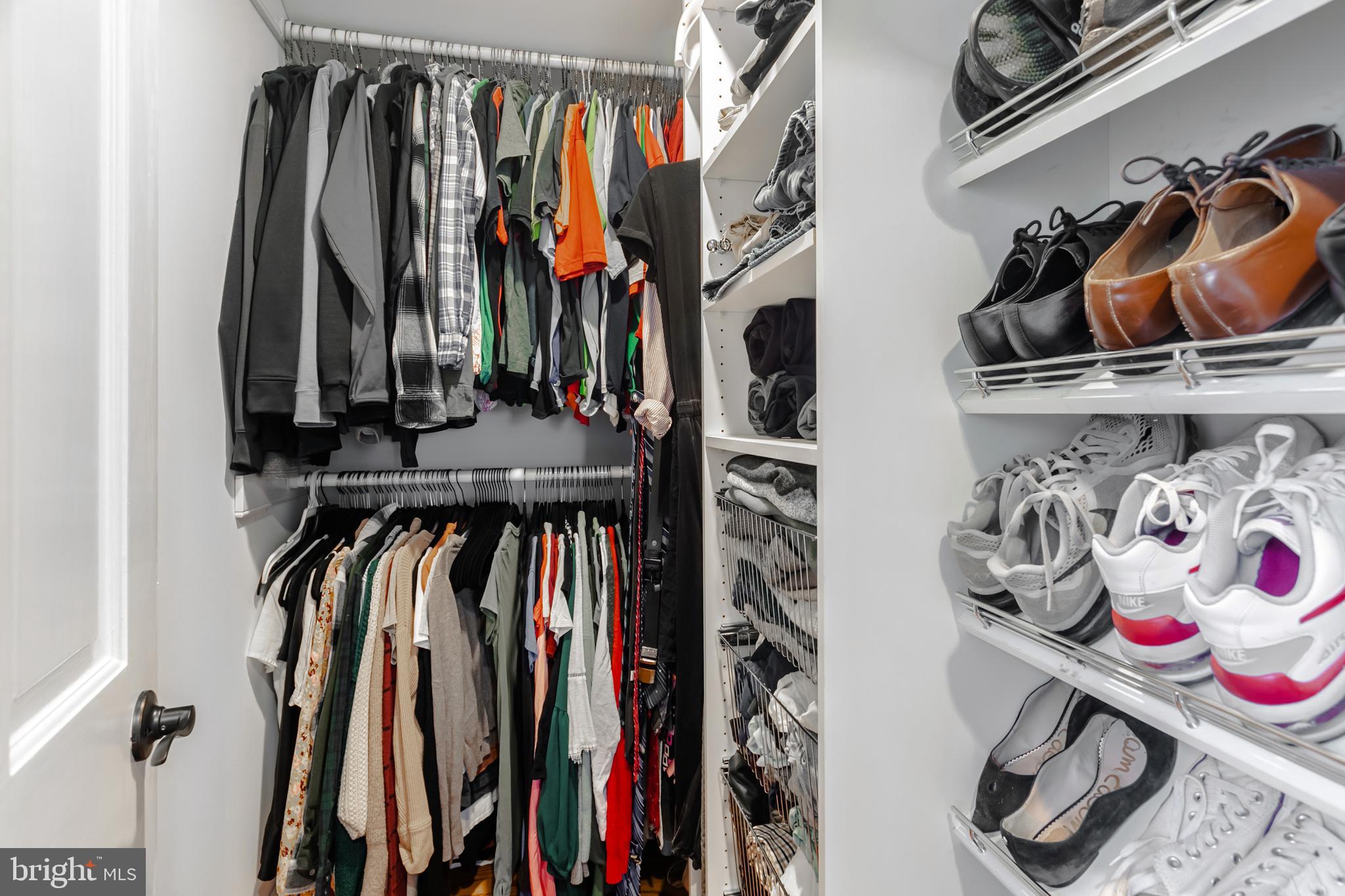 ARONIMINK ESTATES - Residential