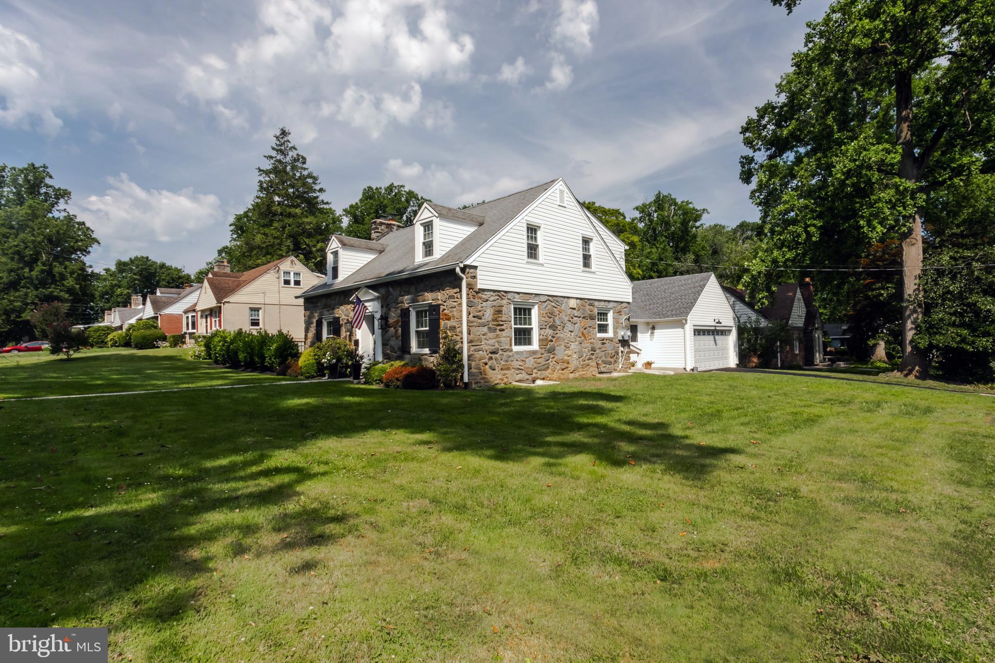 ARONIMINK ESTATES - Residential