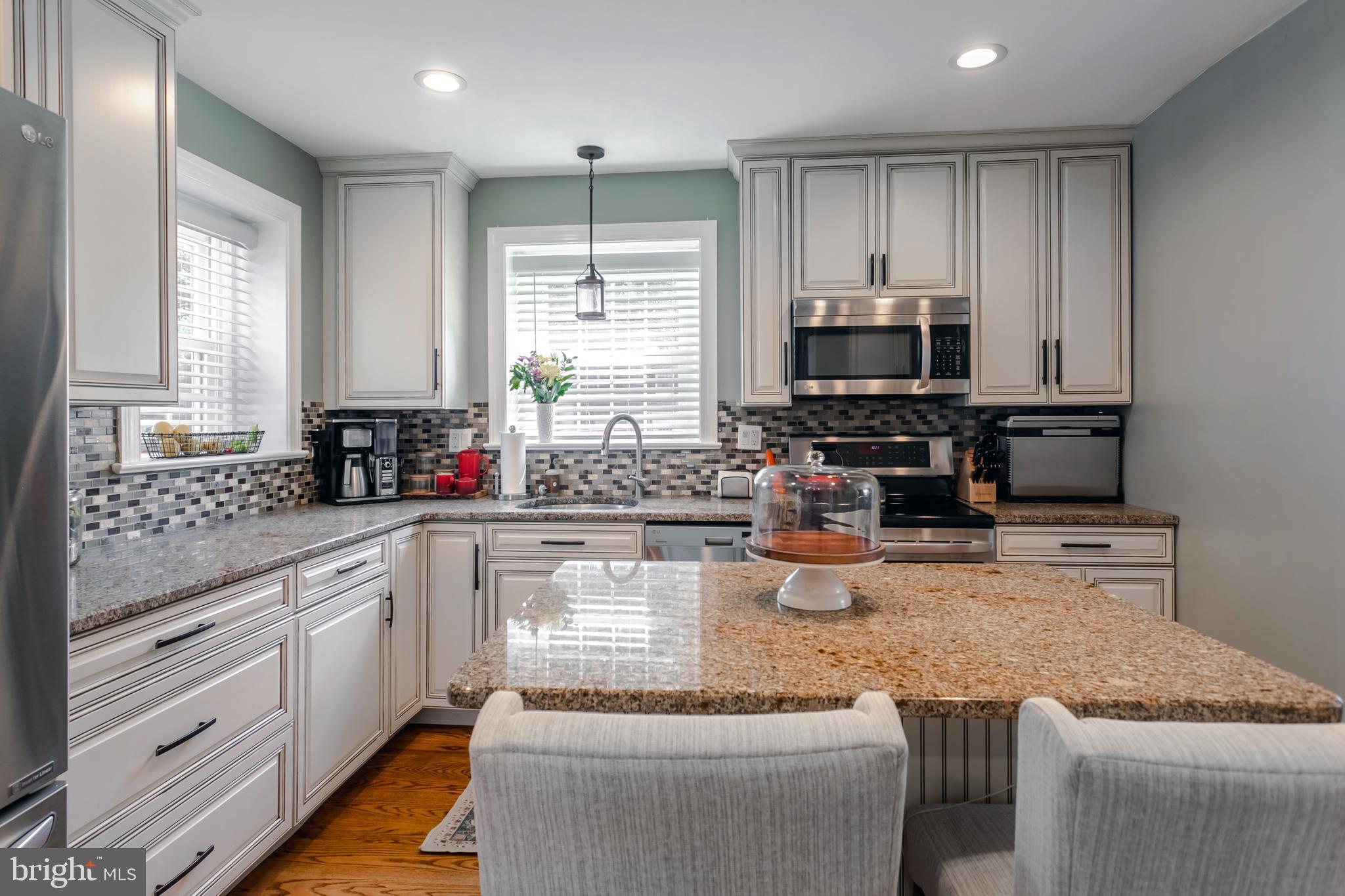 ARONIMINK ESTATES - Residential