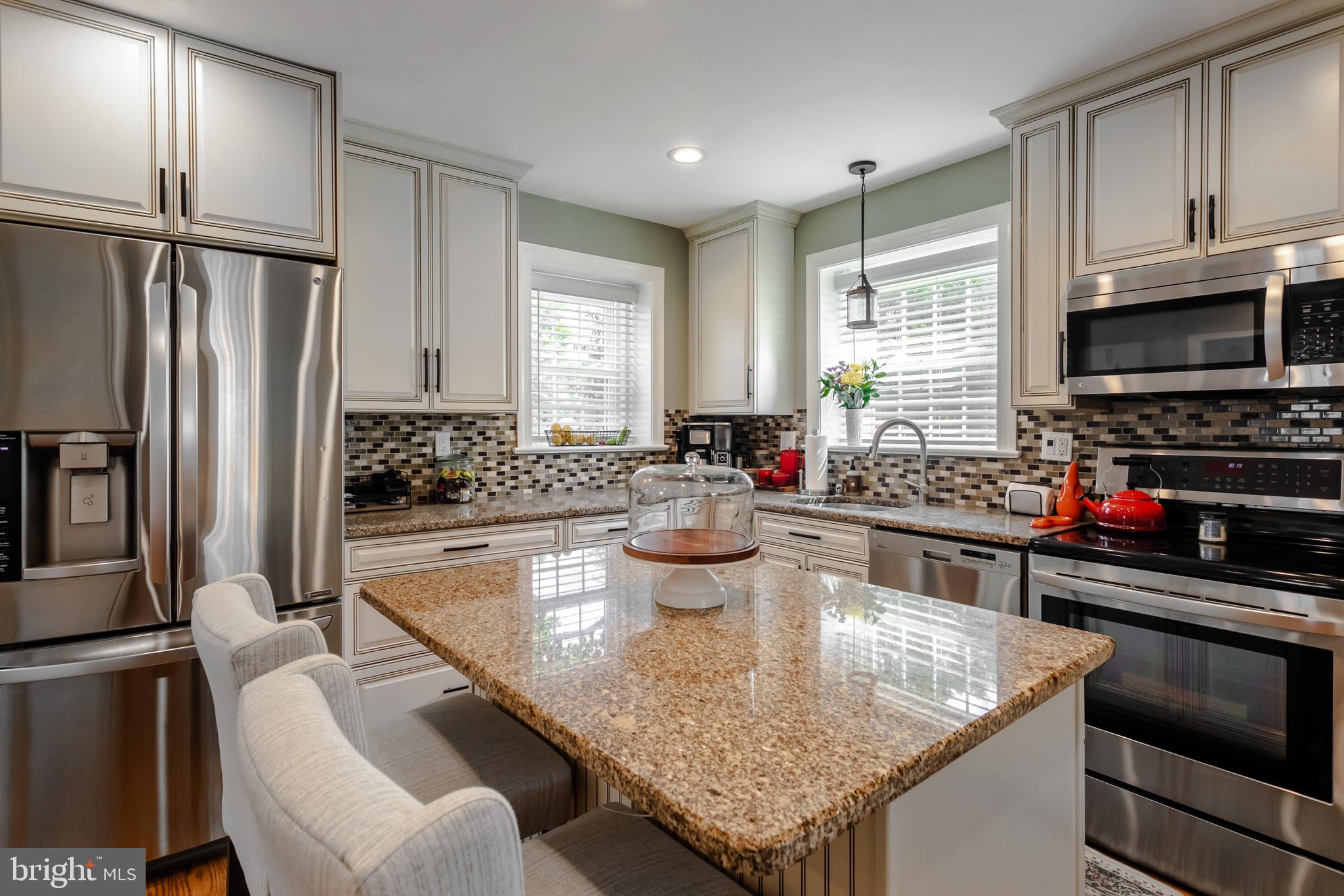 ARONIMINK ESTATES - Residential