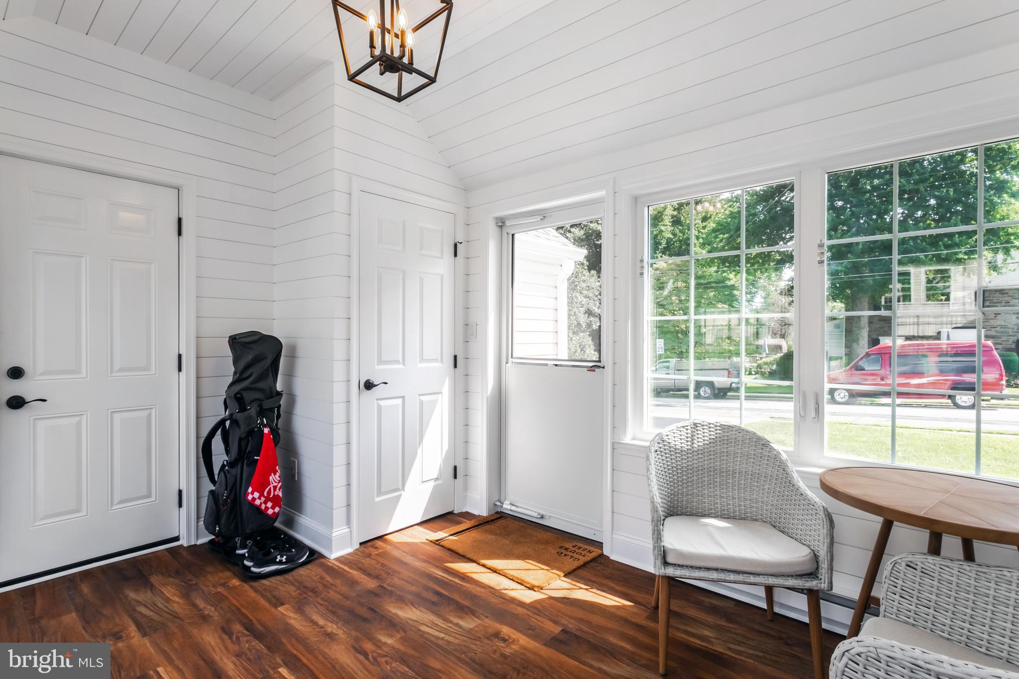 ARONIMINK ESTATES - Residential