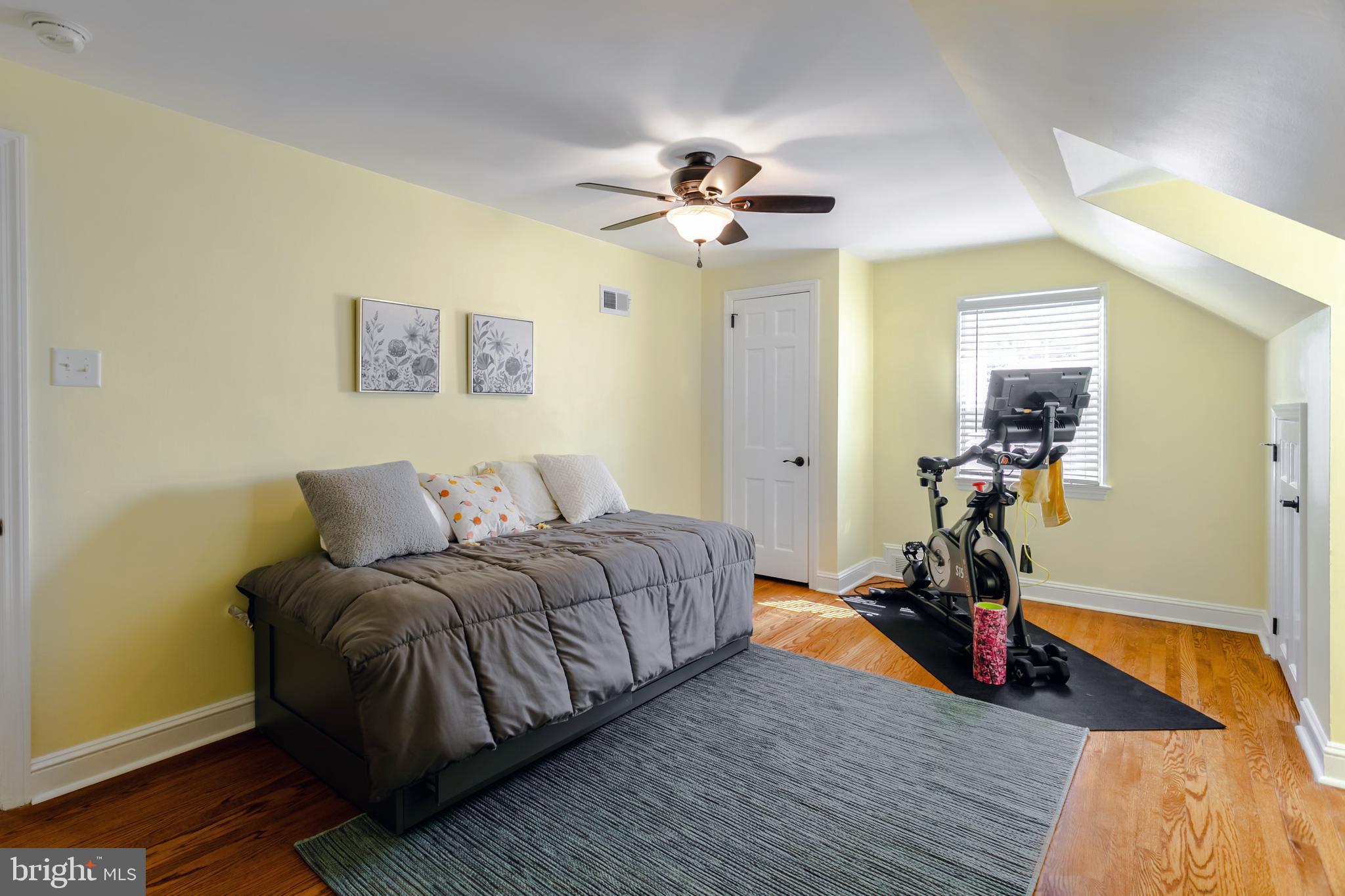 ARONIMINK ESTATES - Residential