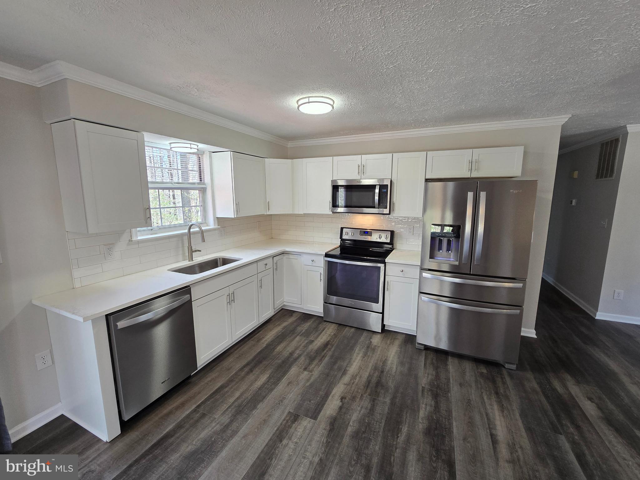 WHITE SANDS - Residential