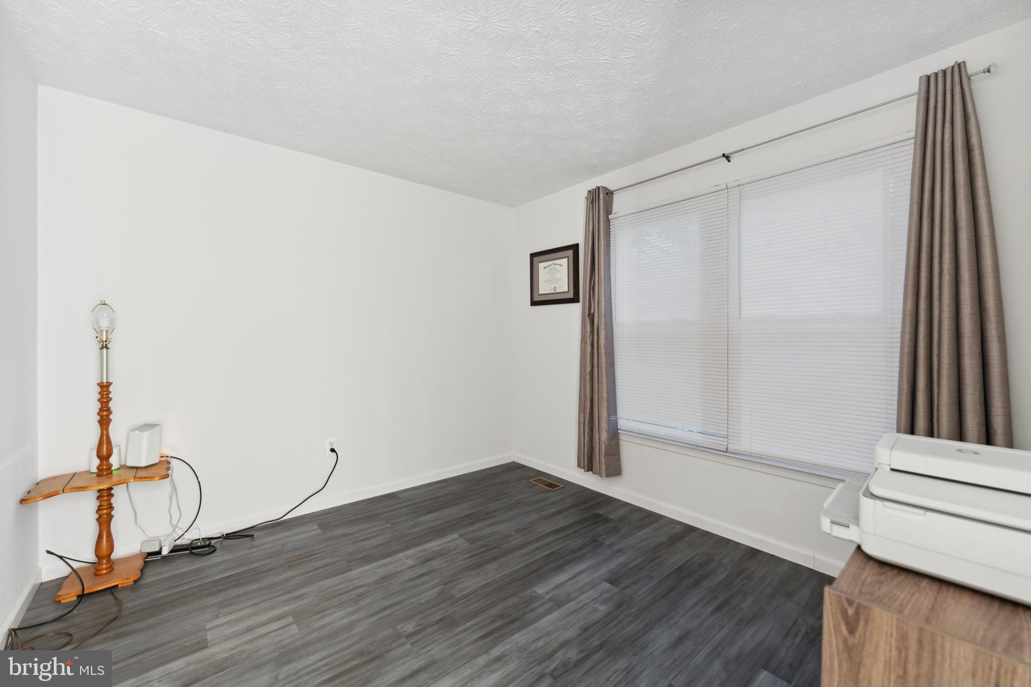 OLD FARM STATION - Residential