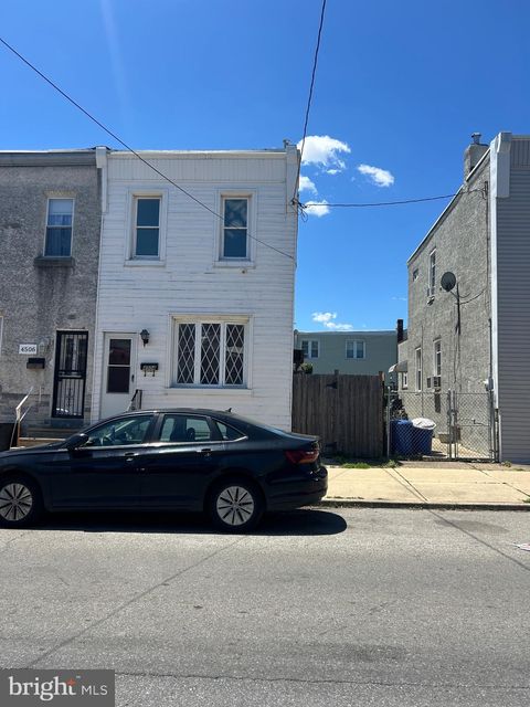 Townhouse For Sale - 4504 Knorr Street<br/> PHILADELPHIA, PA 19135