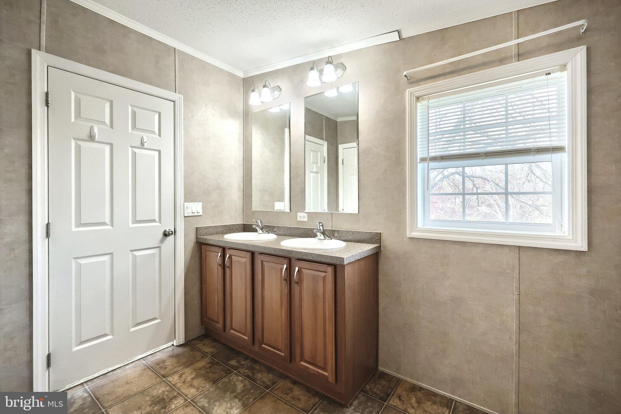 EAGLE VIEW - Residential