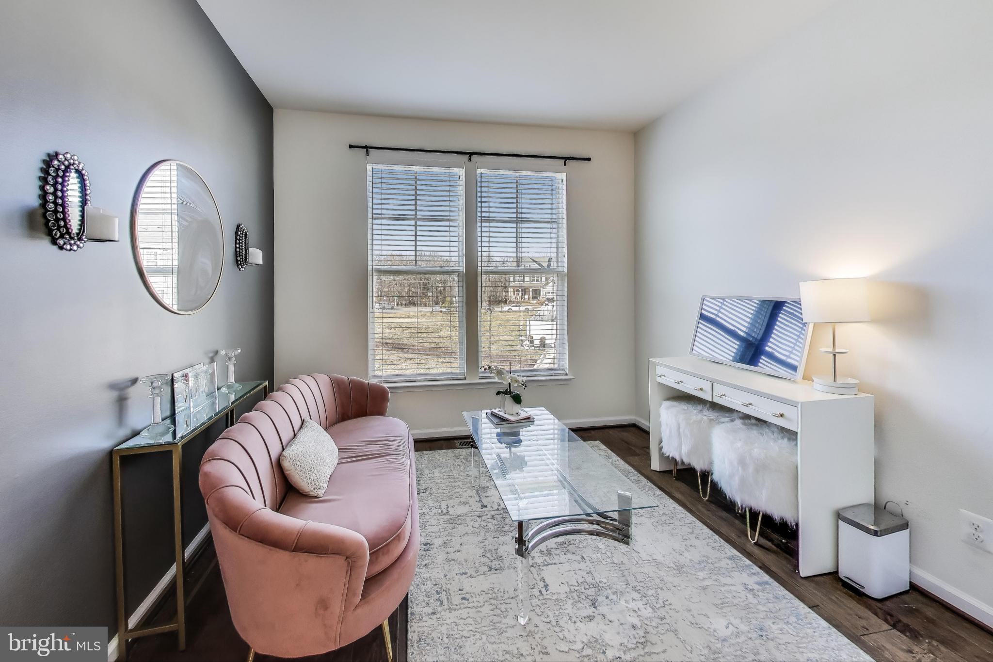 EMBREY MILL - Residential