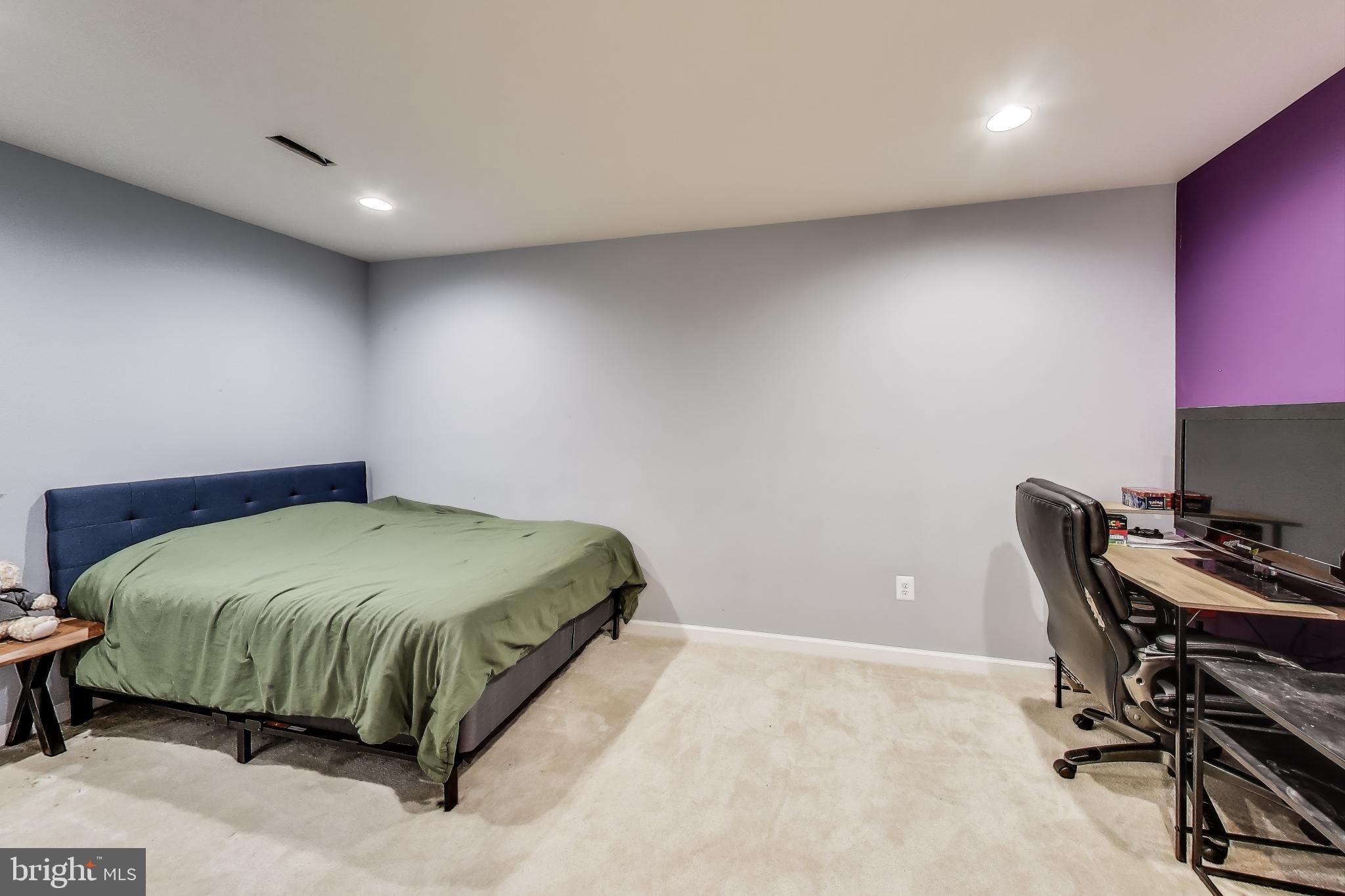 EMBREY MILL - Residential