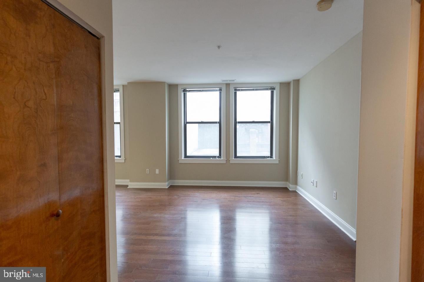 1411-1 WALNUT STREET 905