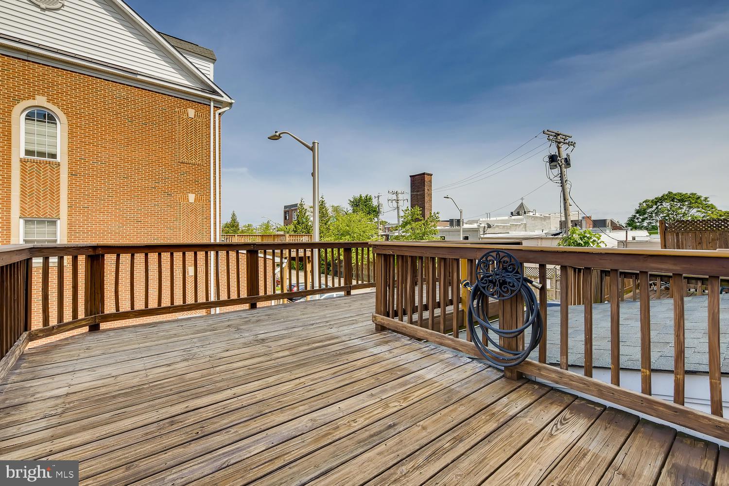 CAMDEN CROSSING - Residential Lease