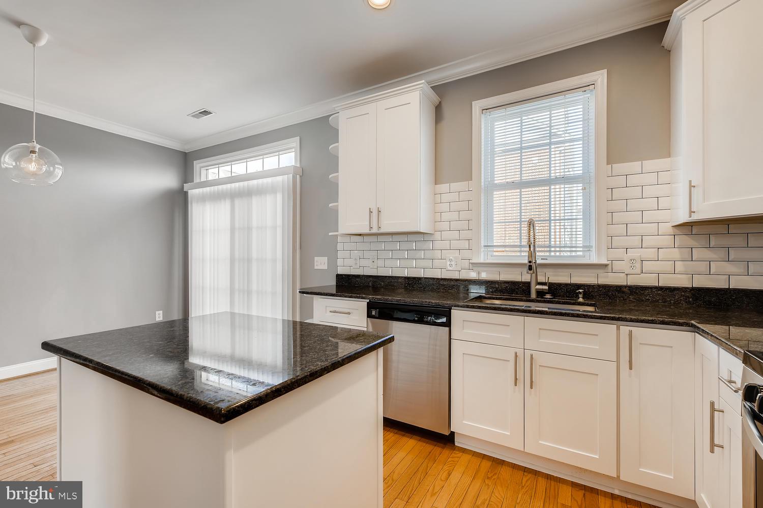 CAMDEN CROSSING - Residential Lease