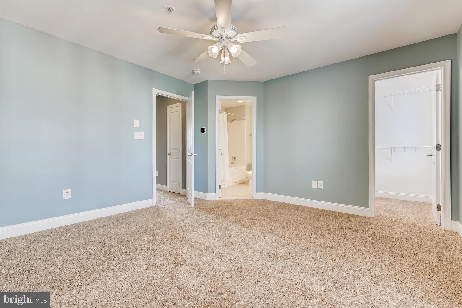 CAMDEN CROSSING - Residential Lease