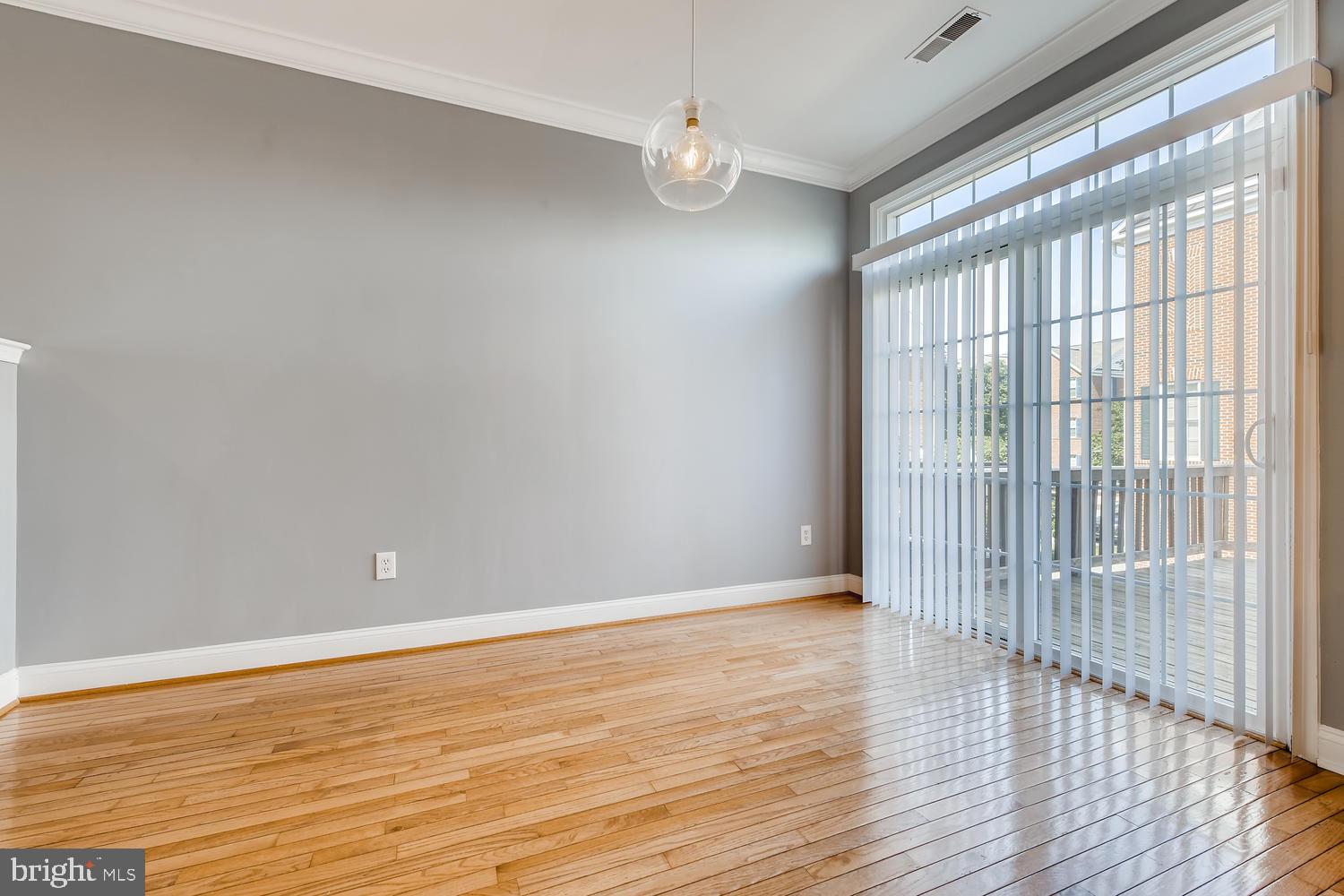 CAMDEN CROSSING - Residential Lease