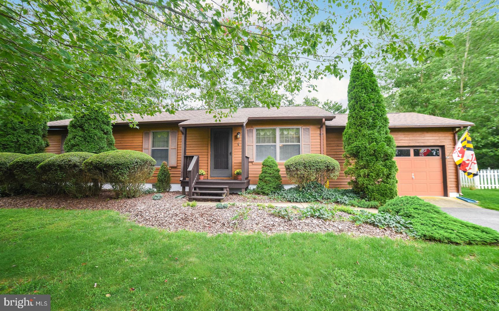 CEDAR COVE - Residential