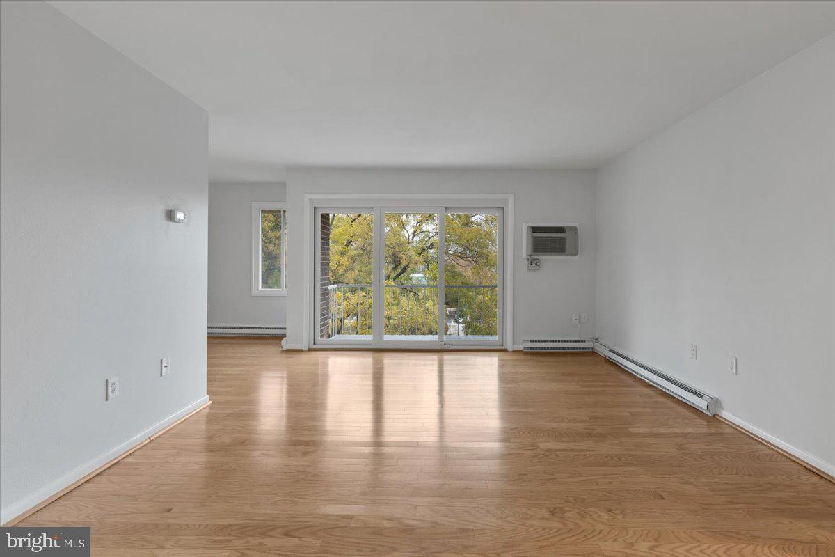 LEISURE WORLD - Residential