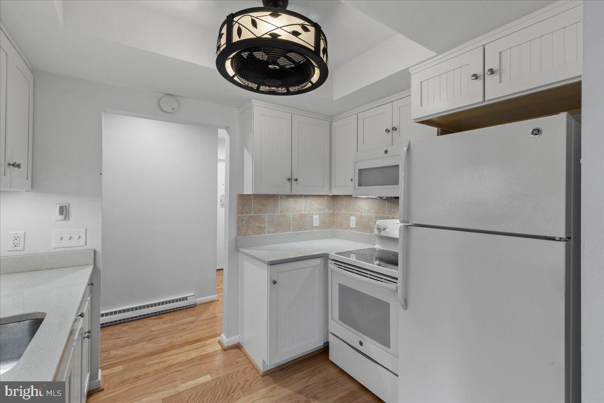 LEISURE WORLD - Residential