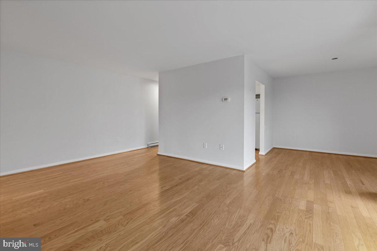 LEISURE WORLD - Residential