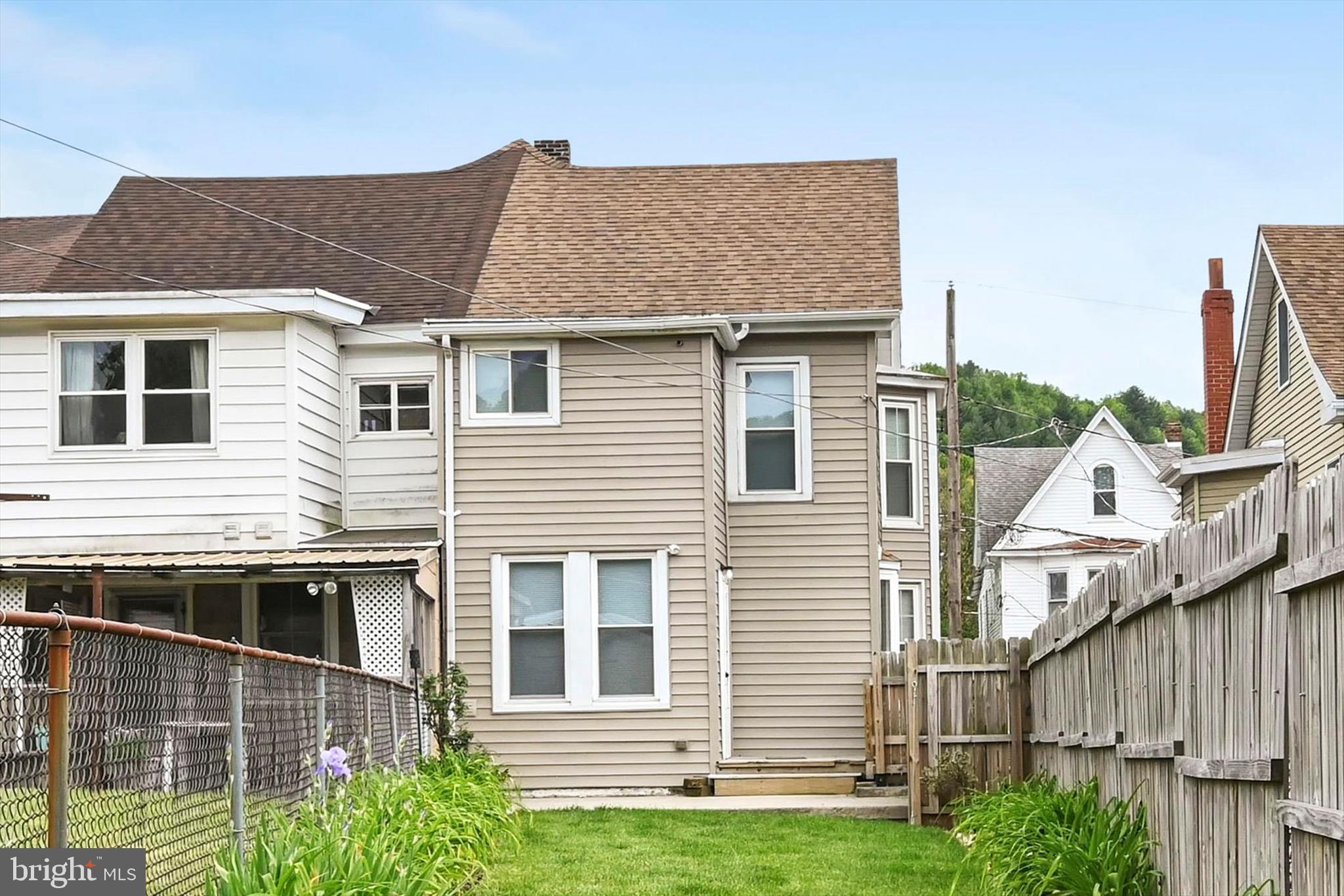 LANSFORD BOROUGH - Residential