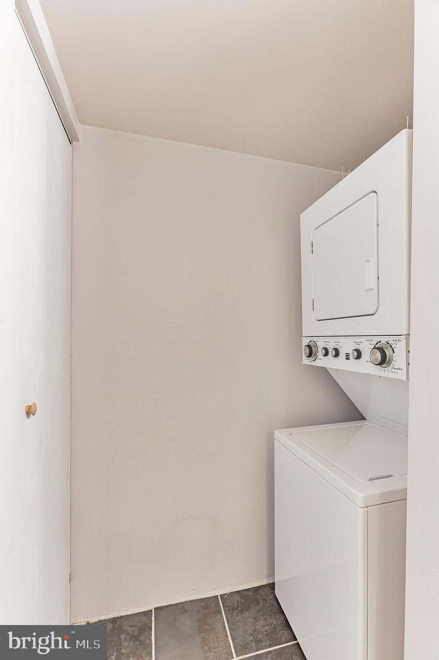 SENTINEL OF LANDMARK - Residential