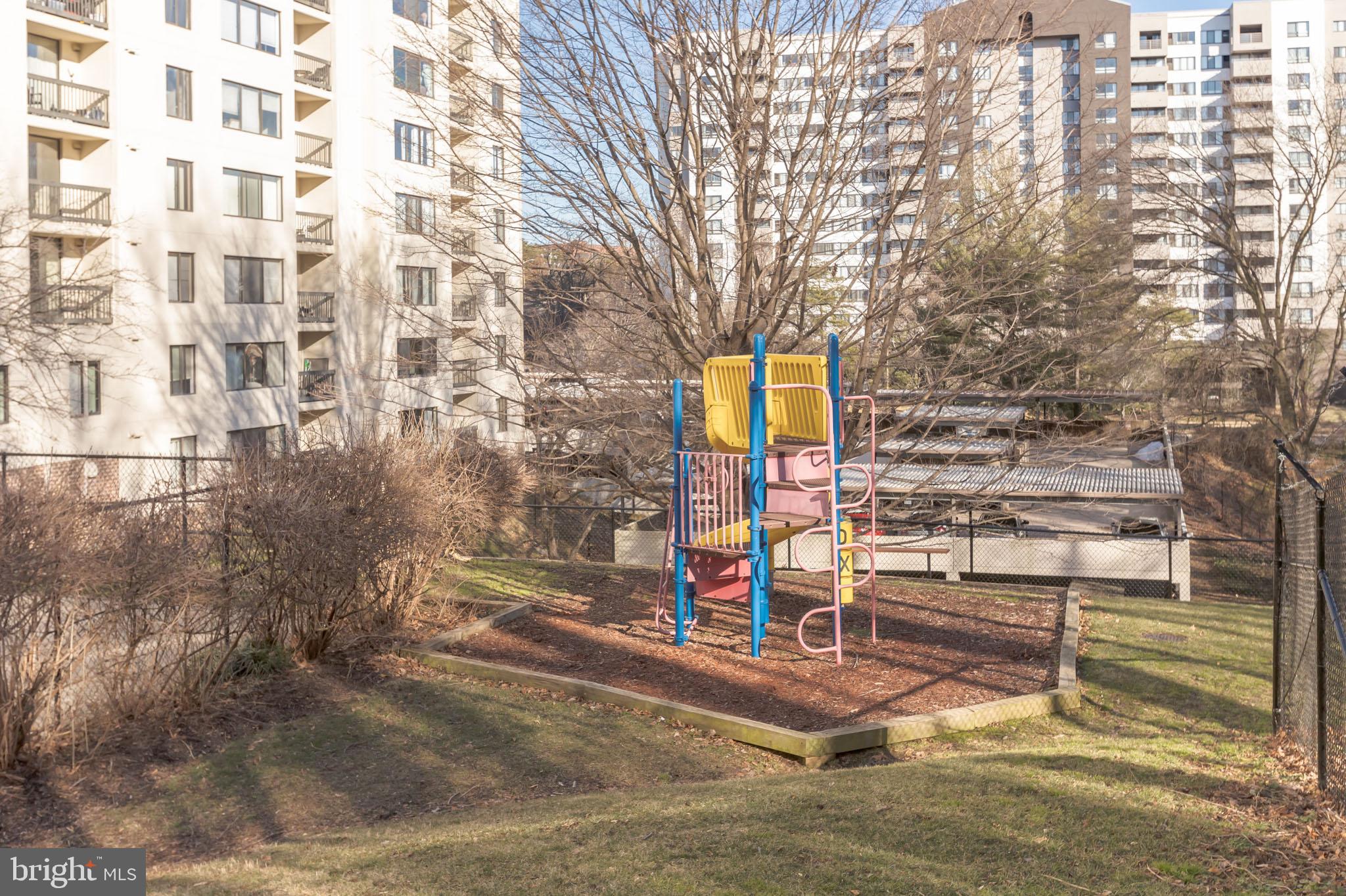 SENTINEL OF LANDMARK - Residential