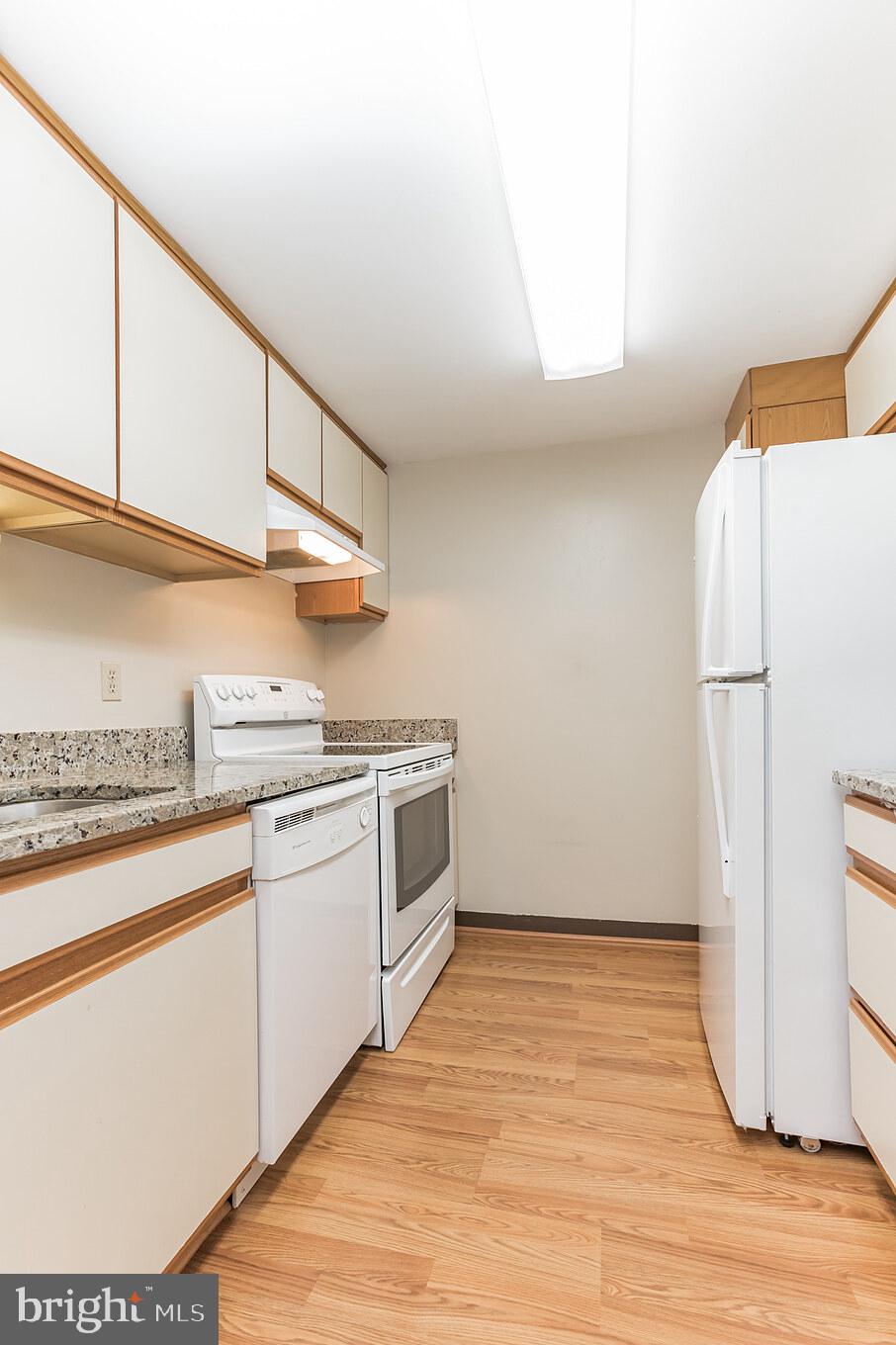 SENTINEL OF LANDMARK - Residential