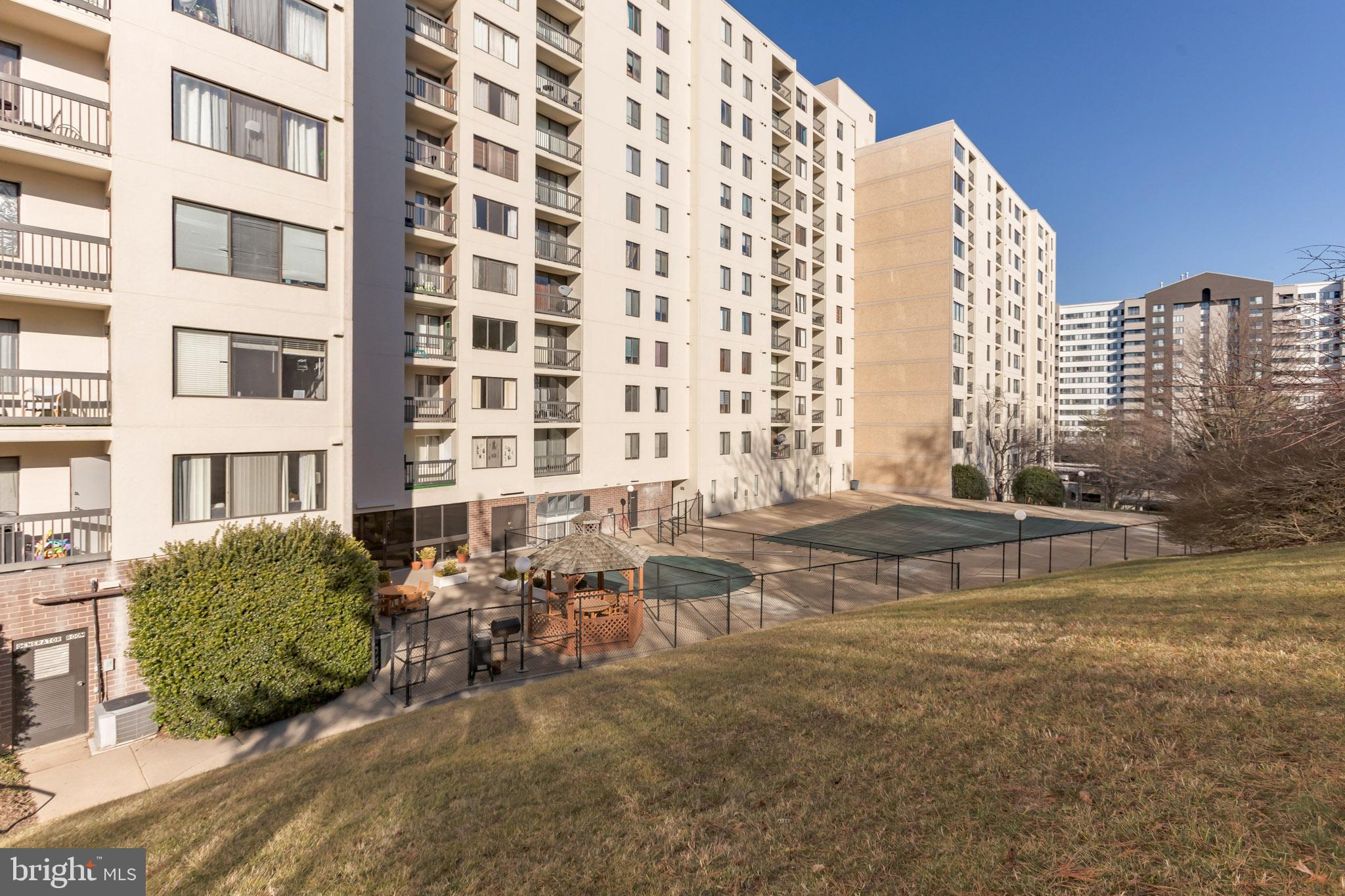 SENTINEL OF LANDMARK - Residential