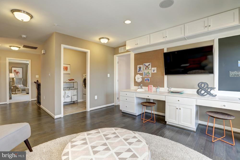 BEECH TREE EAST VILLAGE - Residential