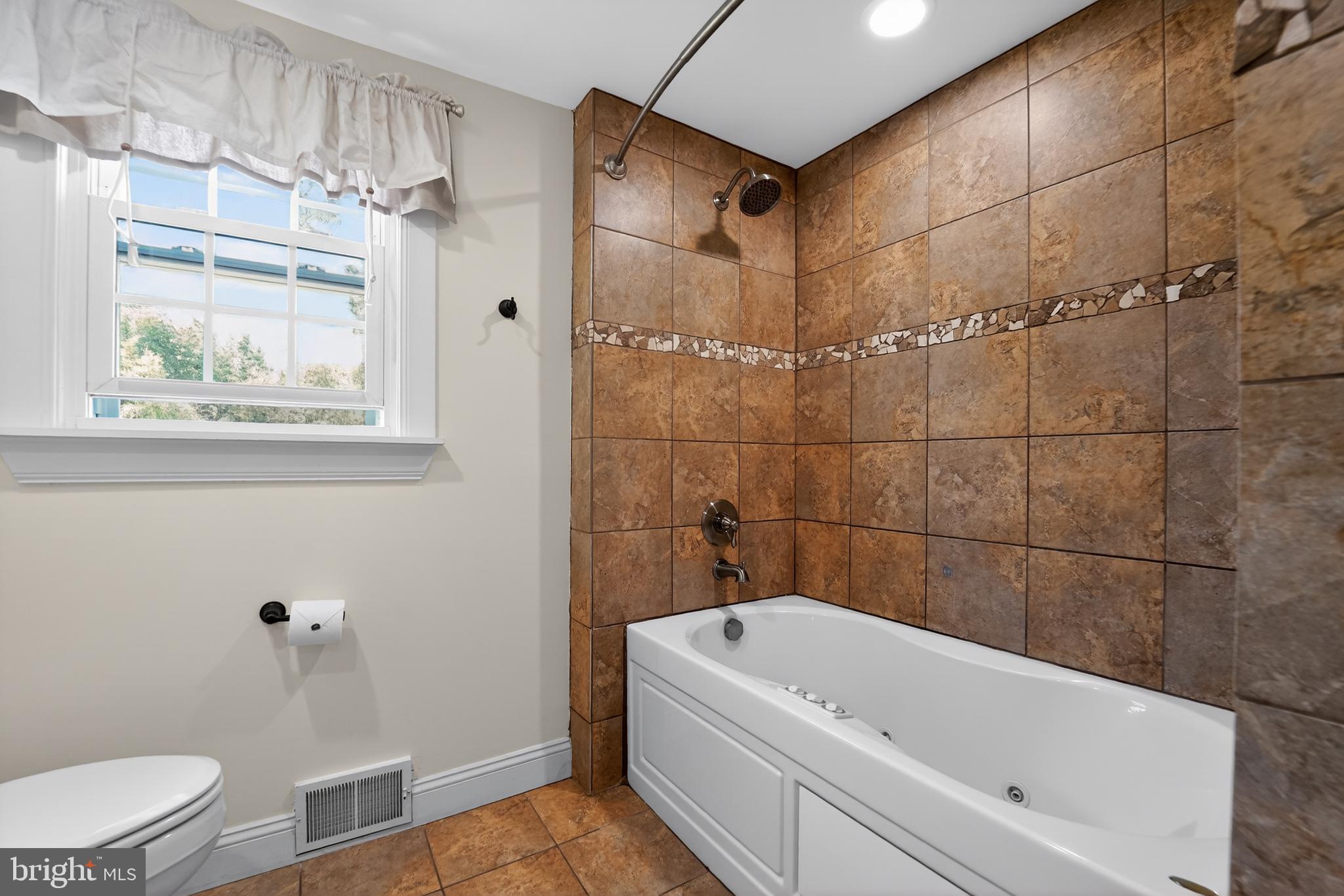 DARNALL MANOR - Residential